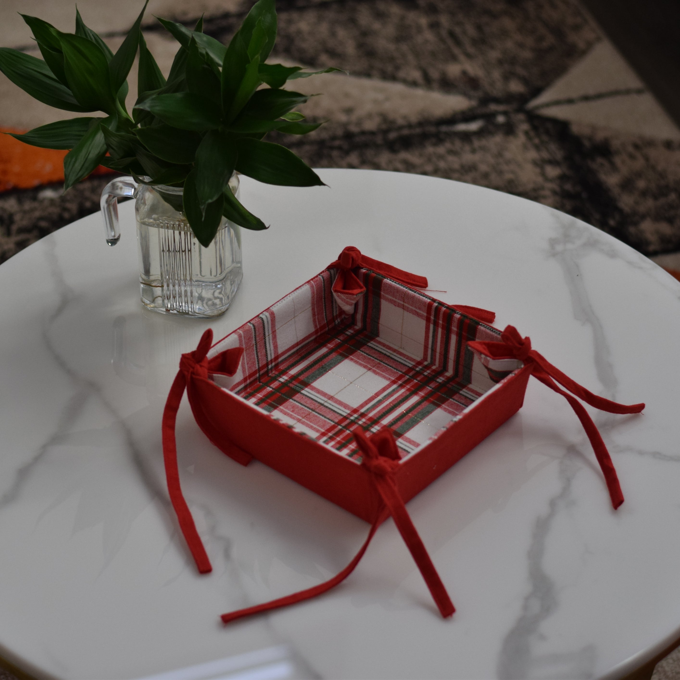 Red Checkered Fabric Bread Basket – Decorative Dining Table Organizer
