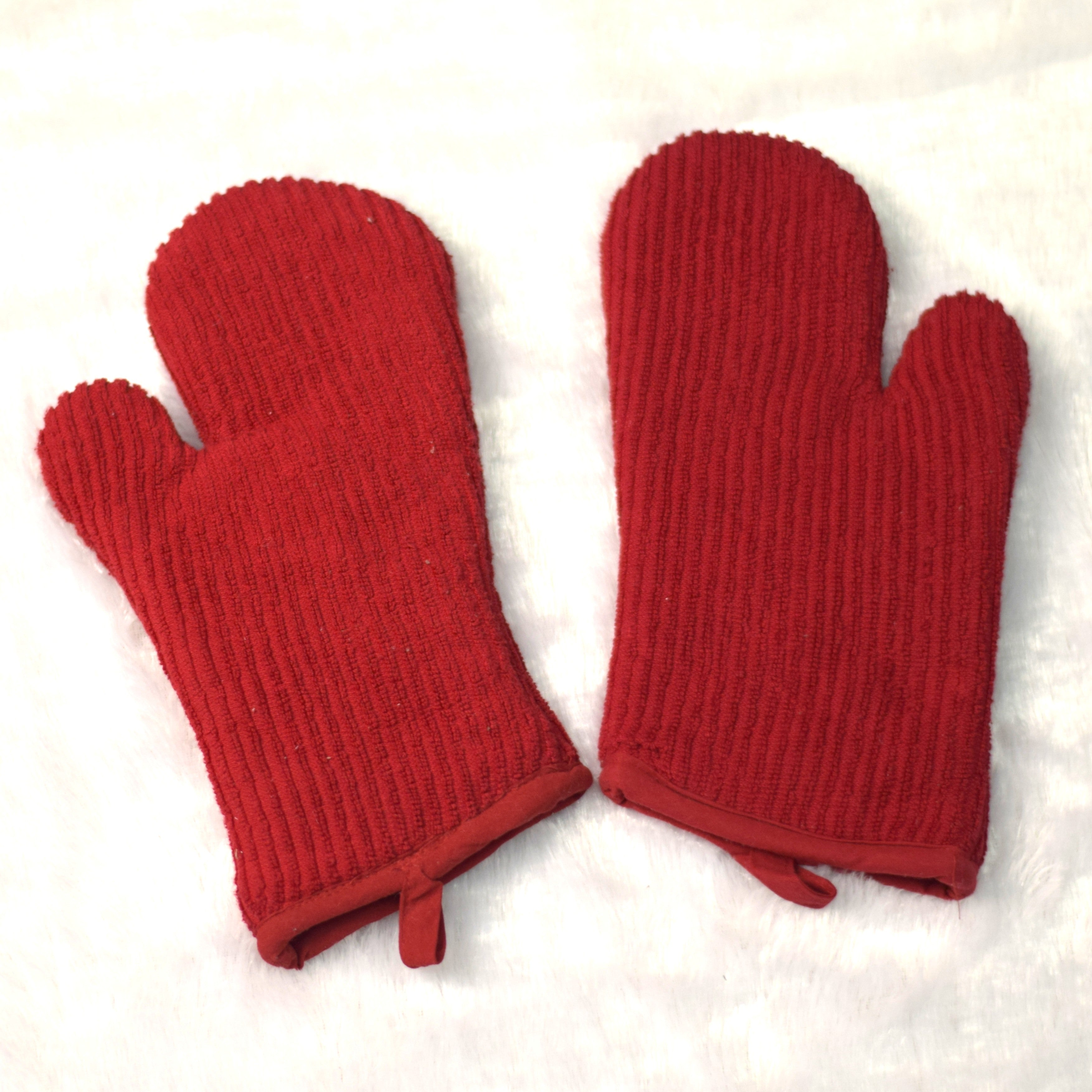 Red Cotton Oven Gloves - Kitchen Mitts (Set of 2)