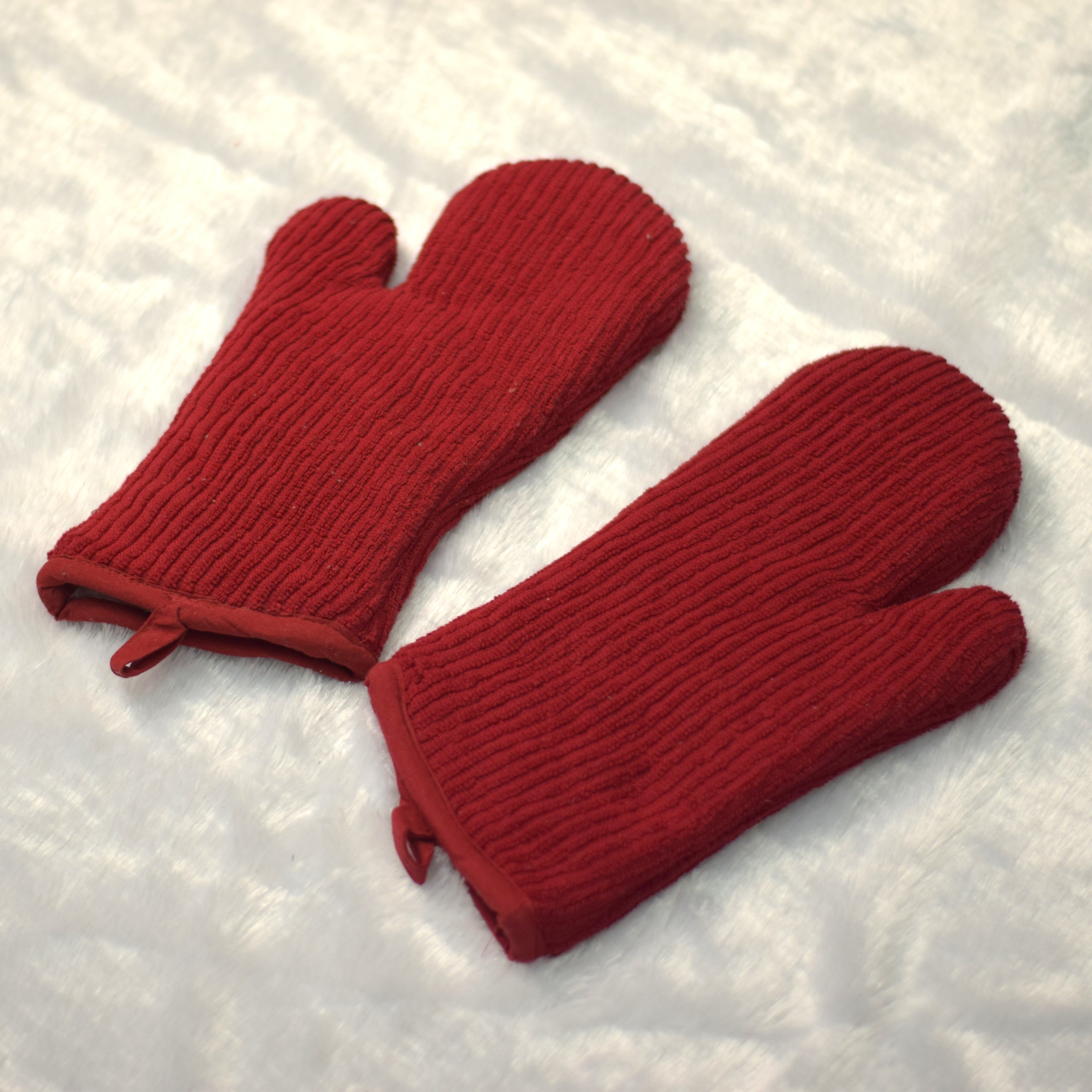 Red Cotton Oven Gloves - Kitchen Mitts (Set of 2)