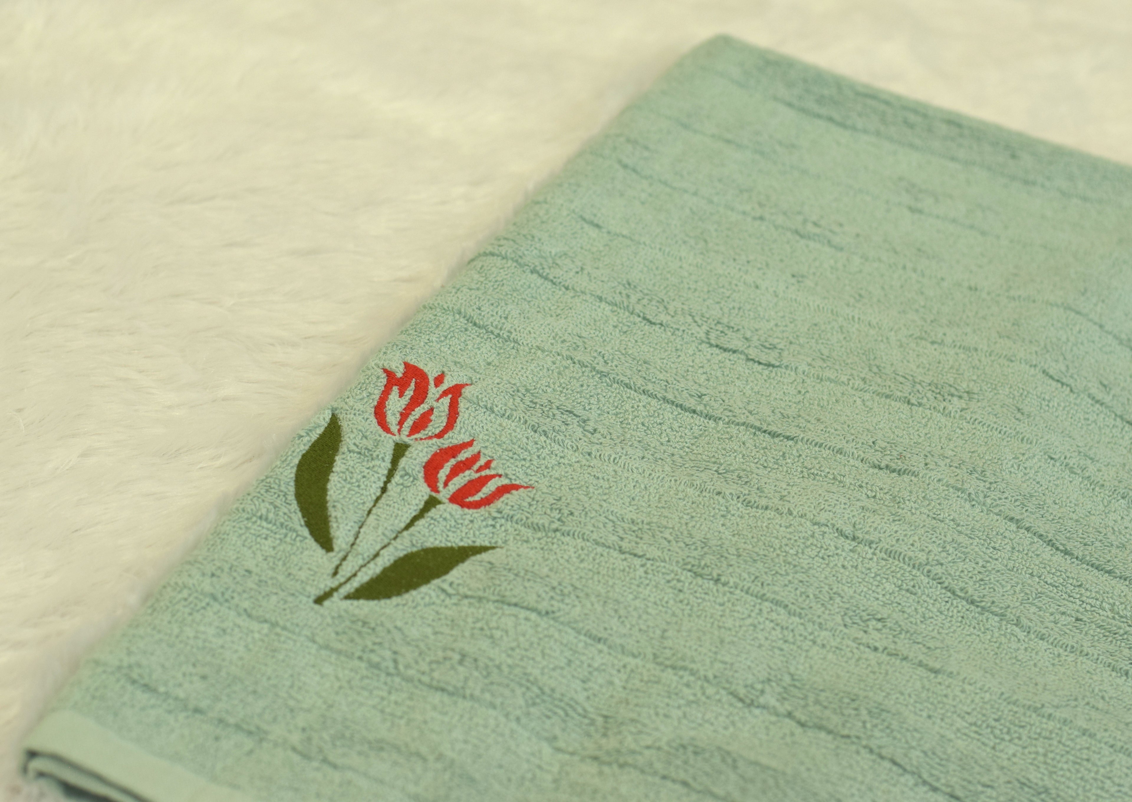 Premium Turkish Embroidered Towel – Green Base with Red Tulip Motif-19*38