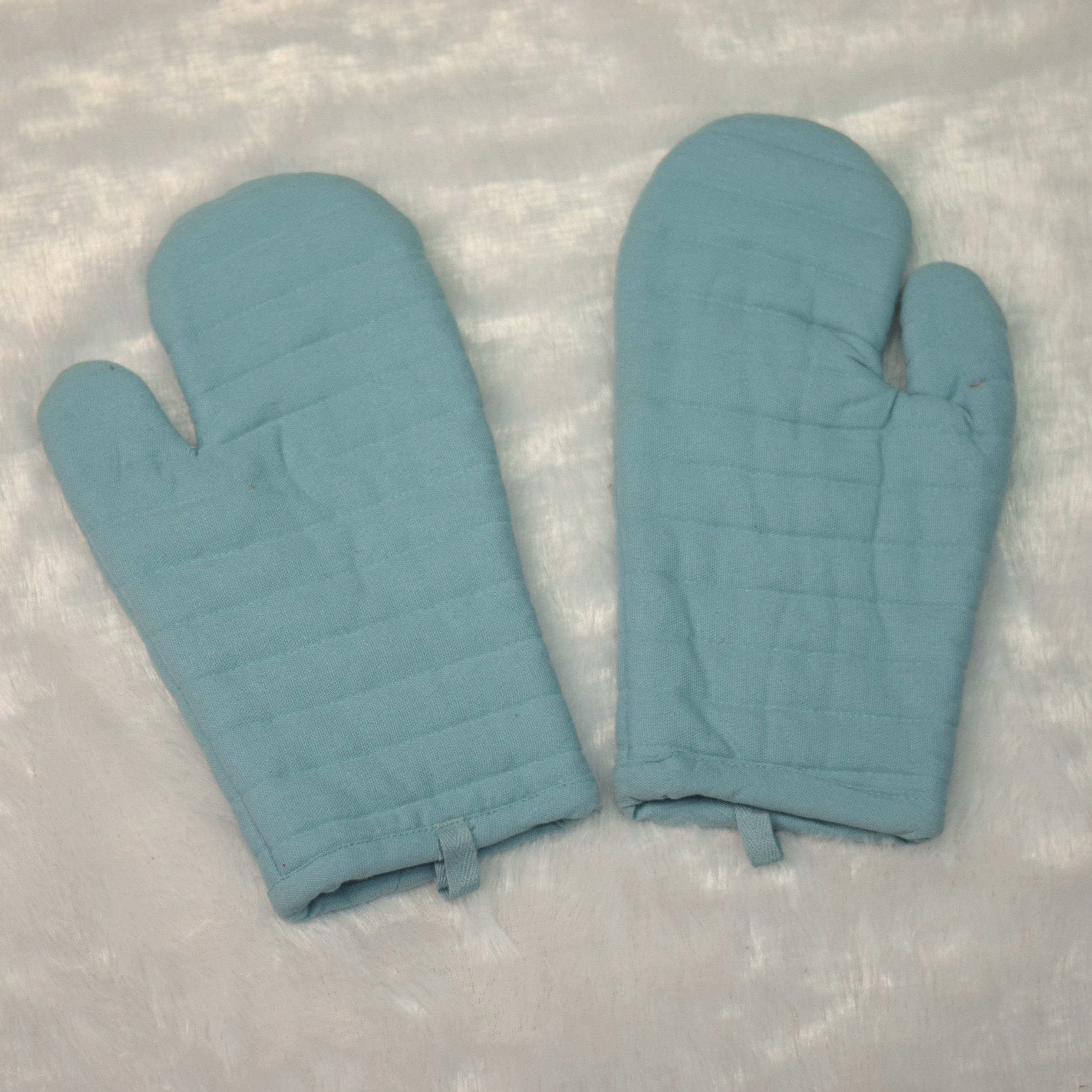 Soft Blue Cotton Quilted Oven Gloves – Heat Resistant Kitchen Mitts (Set of 2)