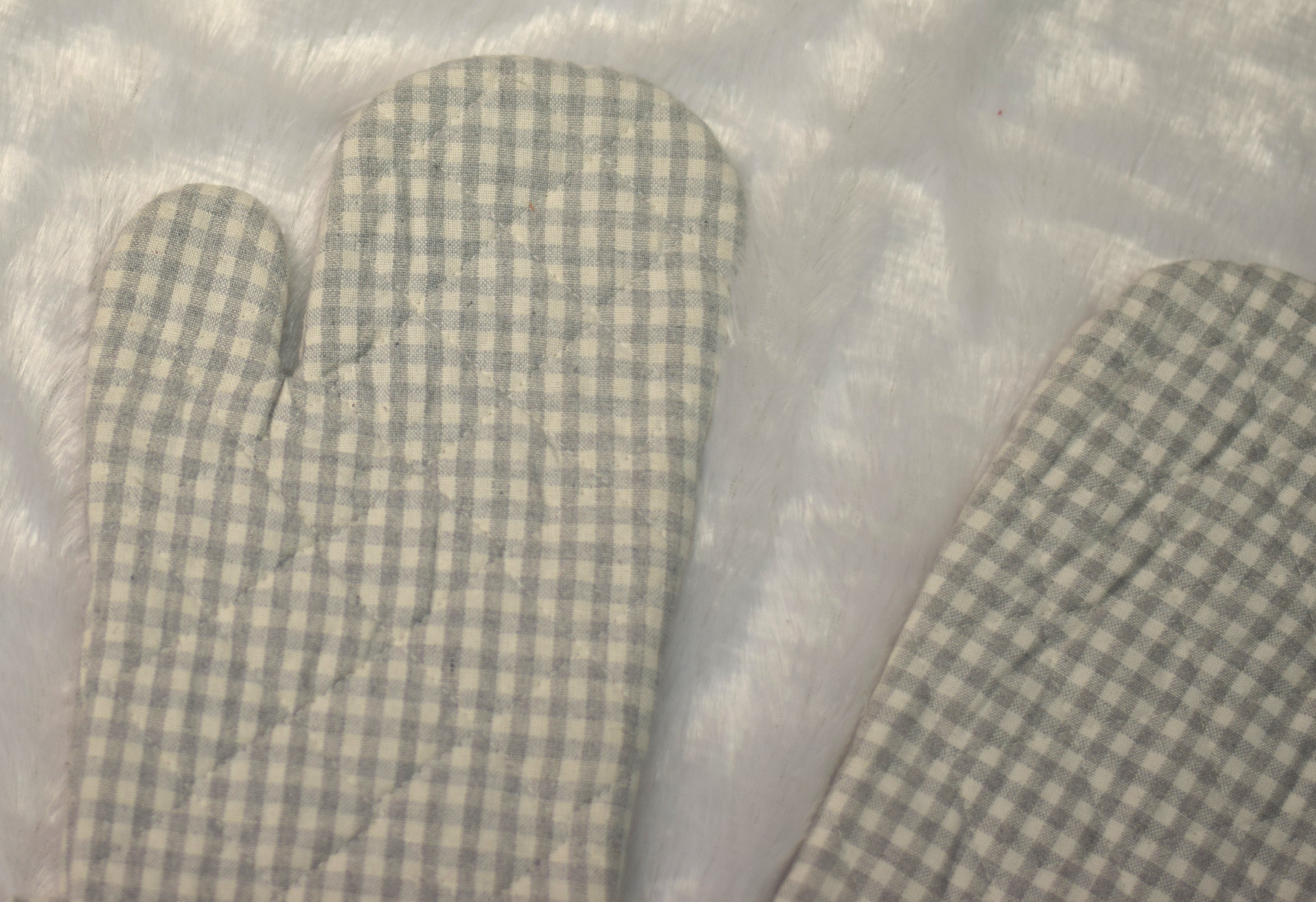 Grey Checkered Cotton Oven Gloves - Kitchen Mitts (Set of 2)