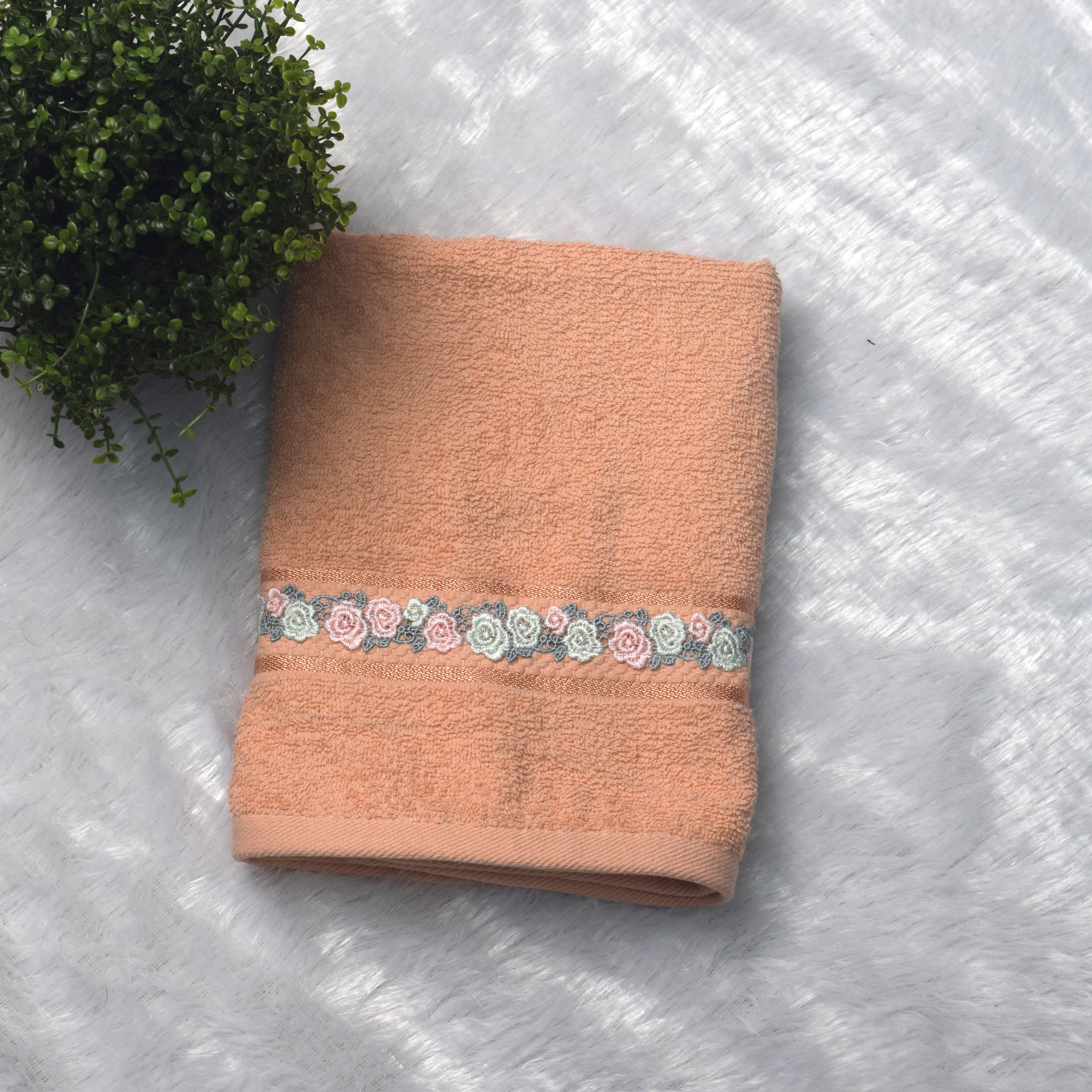 Premium Embroidered Turkish Hand Towel – 19*38inch Inch | Soft & Absorbent - View 3 - Embroidered - Nushio