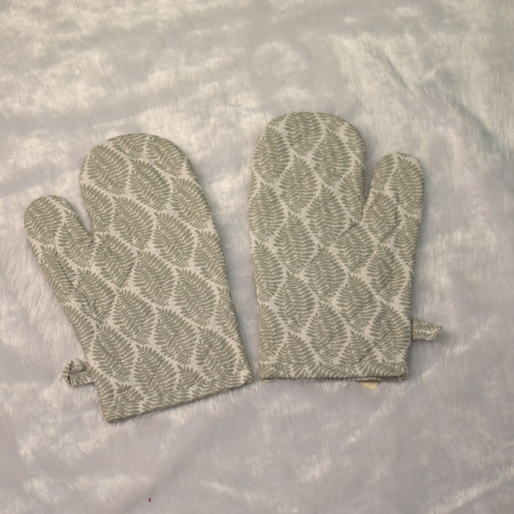 Leaf Pattern Cotton Oven Gloves - Set of 2 - View 2 - Cotton - Nushio