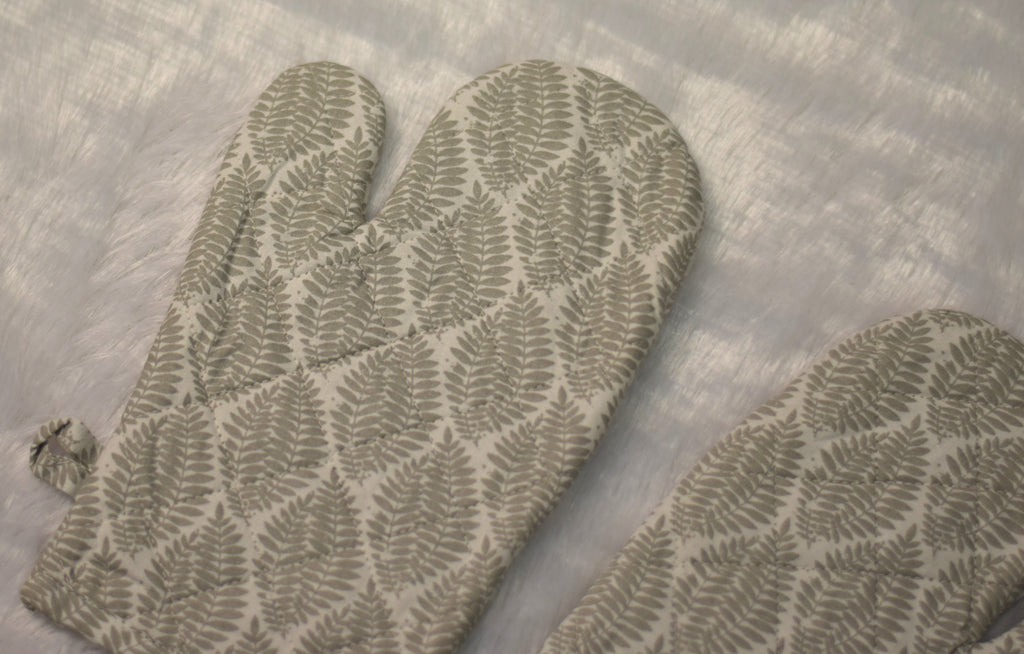Leaf Pattern Cotton Oven Gloves - Set of 2