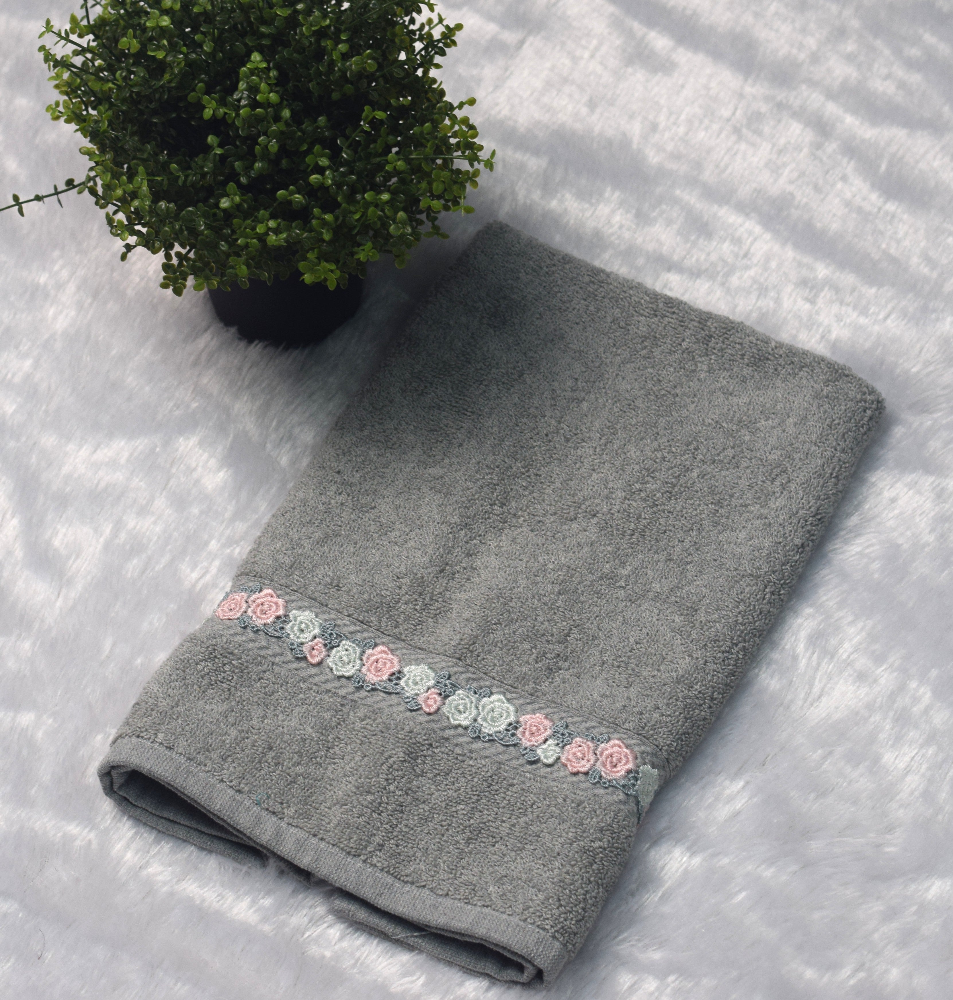 Grey Turkey Hand Towel with Floral Lace Border (16x22 Inches)