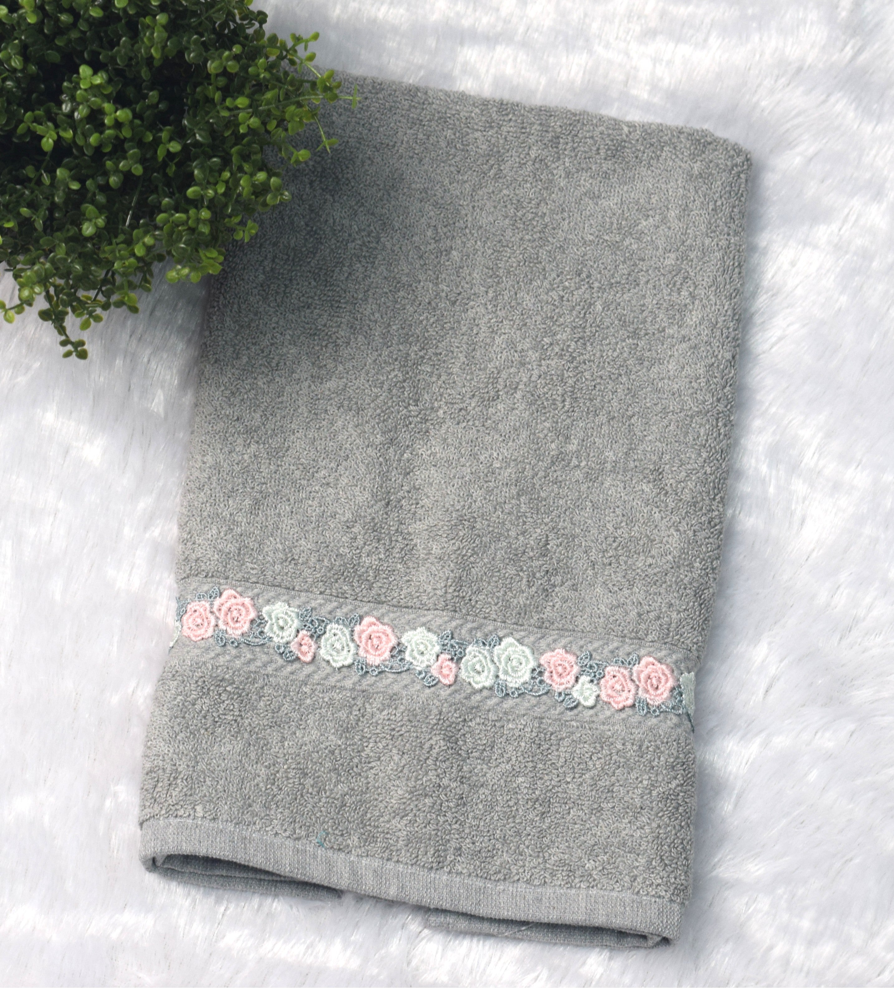 Grey Turkey Hand Towel with Floral Lace Border (16x22 Inches) - View 3 - Floral - Nushio