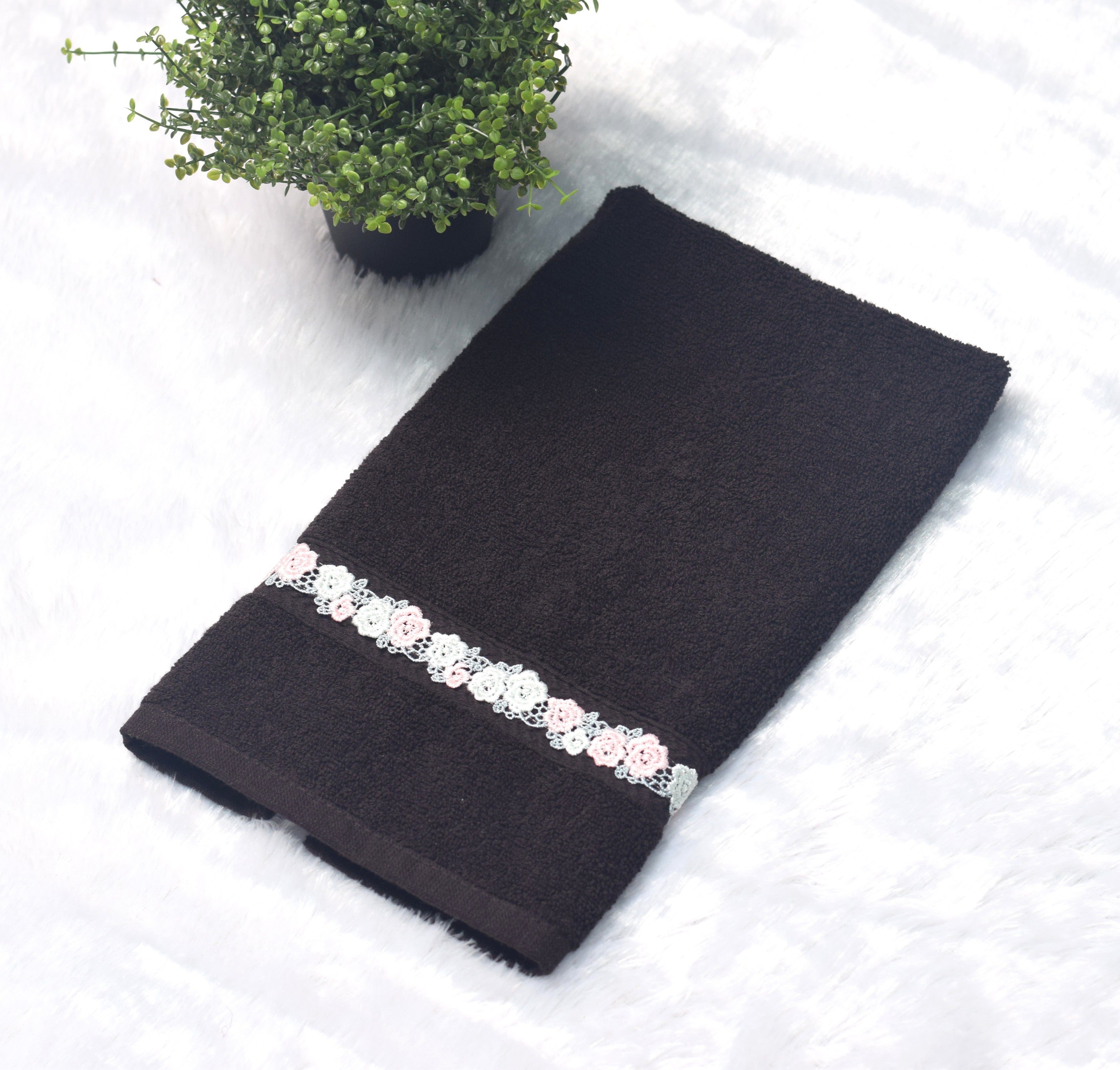 Turkey Hand Towel 16x22 with Elegant Floral Lace Border – Black