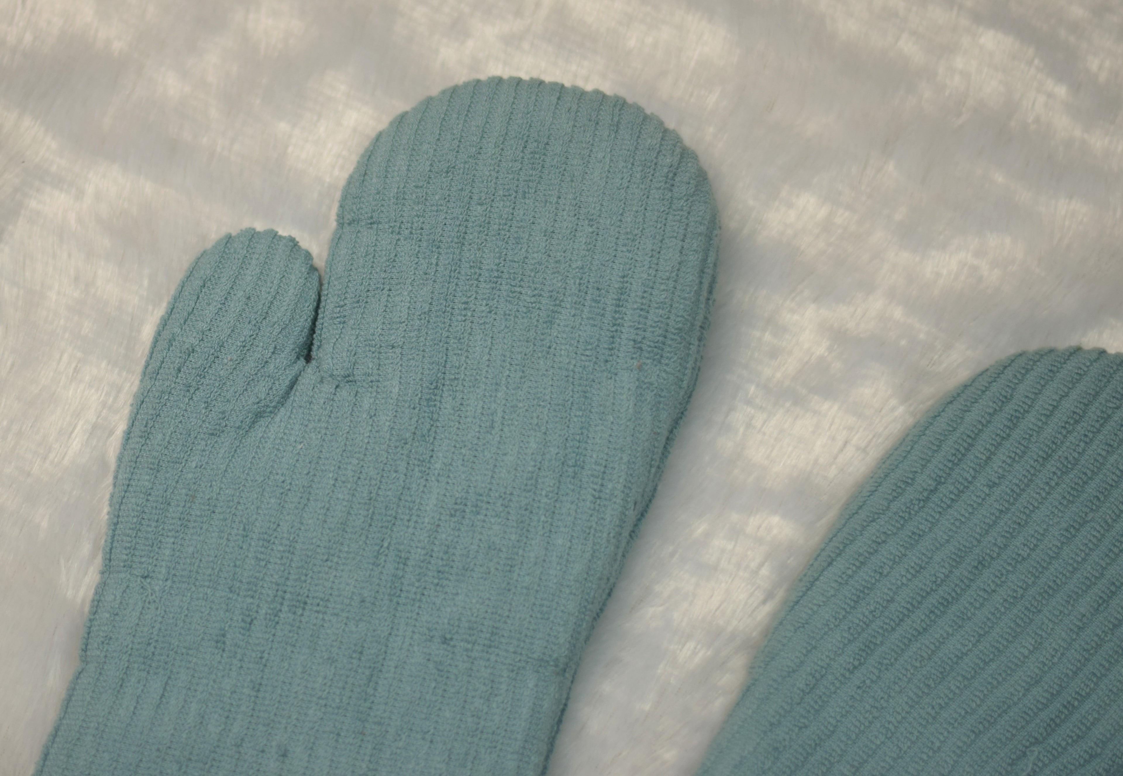 Soft Cotton Heat-Resistant Oven Gloves – Sky Blue (Set of 2)