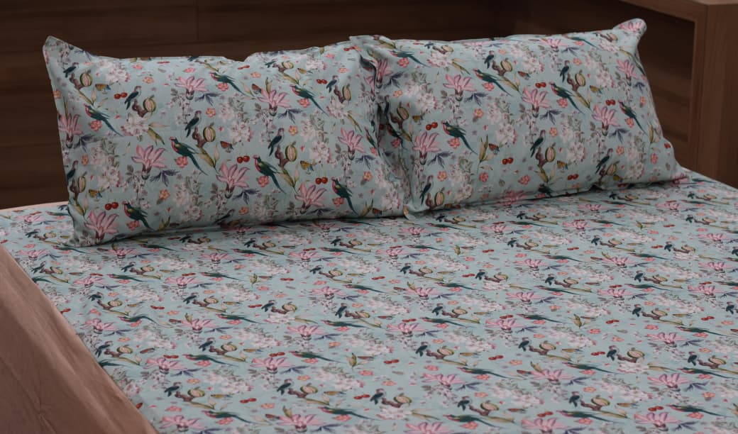 Floral Bird Print King Size Bedspread - Home Décor - View 2 - Floral - Nushio