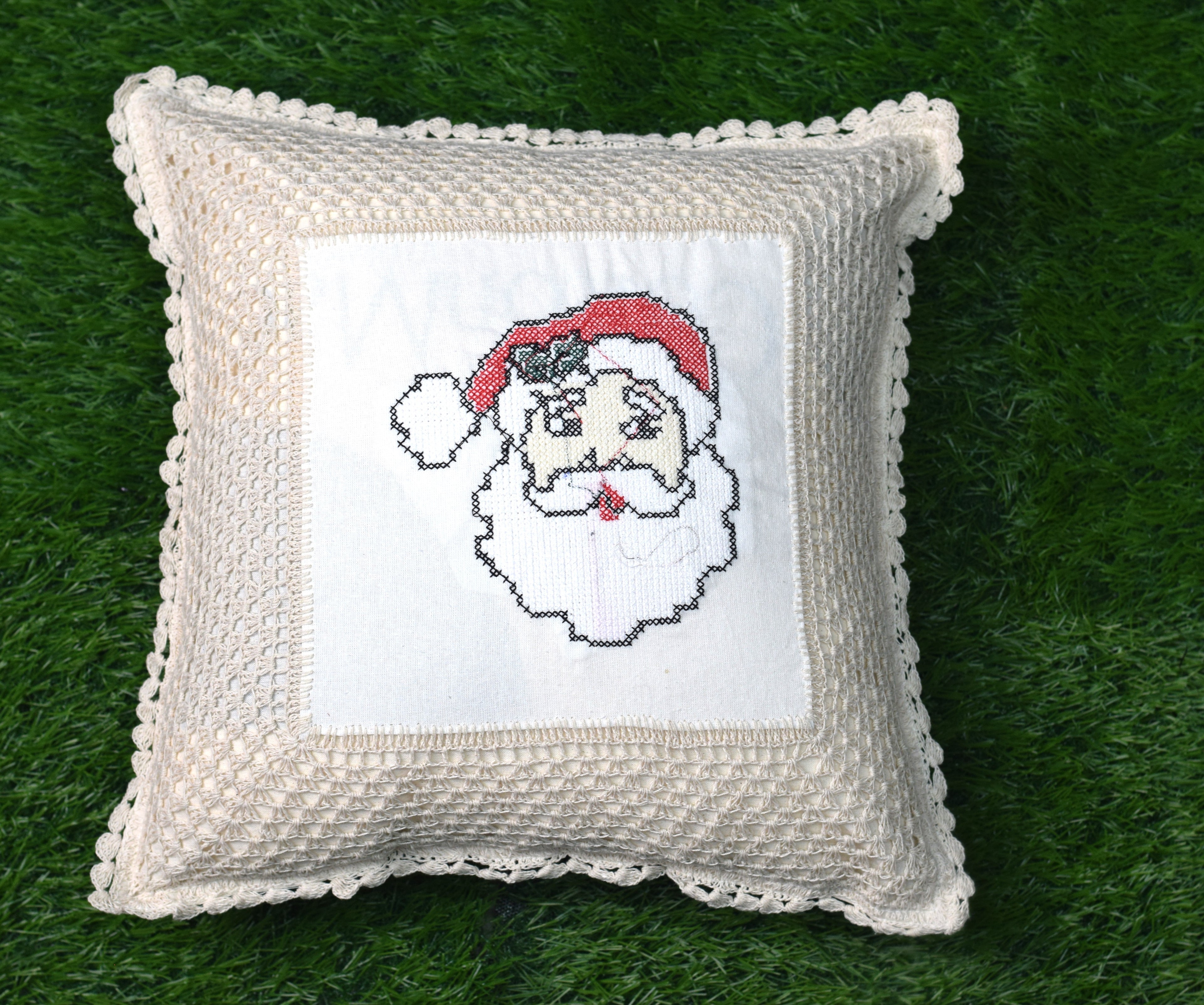 Handcrafted Santa Claus Crochet Cushion Cover - 16x16 Inch - View 3 - Nushio