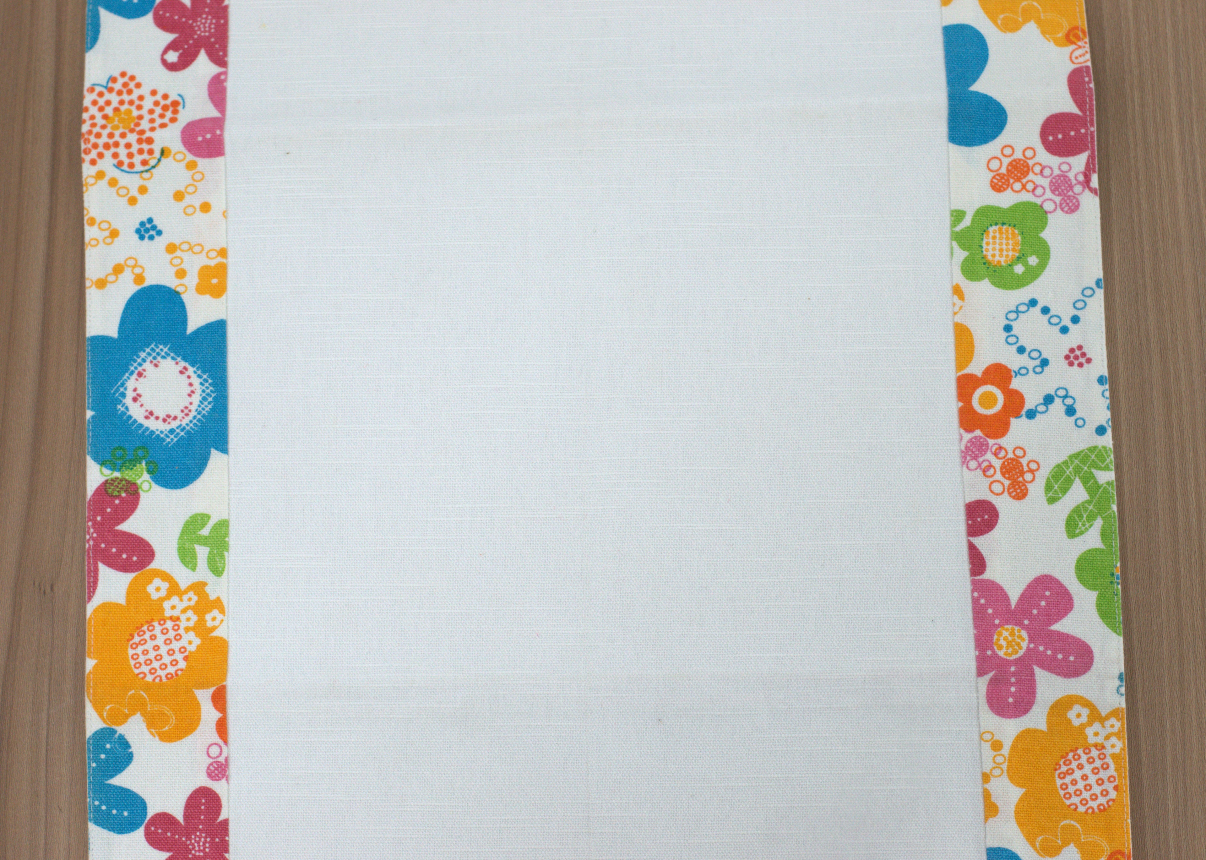 Cute Chick Floral Table Runner - 130 x 35 cm - Detail View - Floral - Nushio