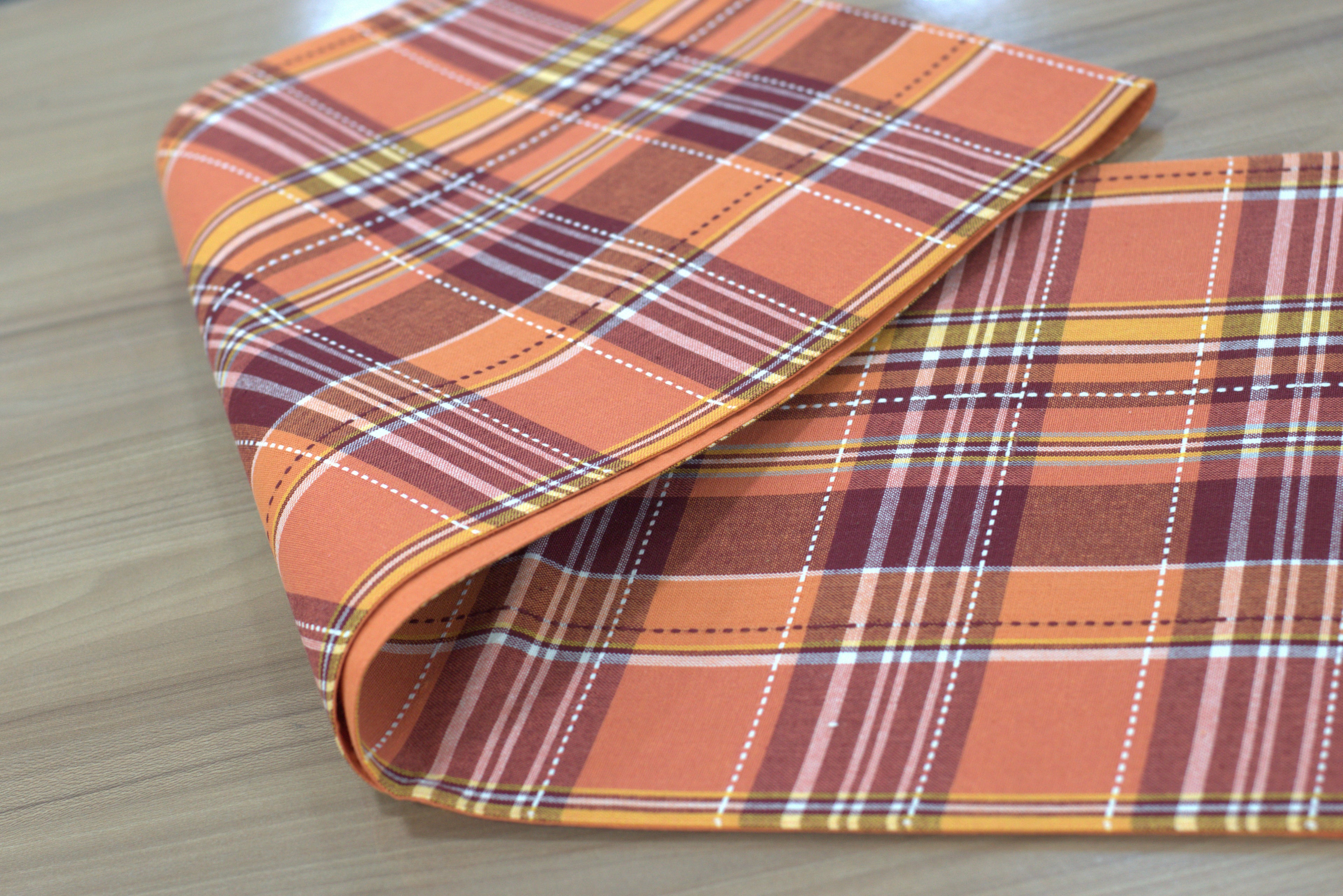 Rust Orange Plaid Table Runner – 180 × 35 cm | Classic Checkered Dining Décor