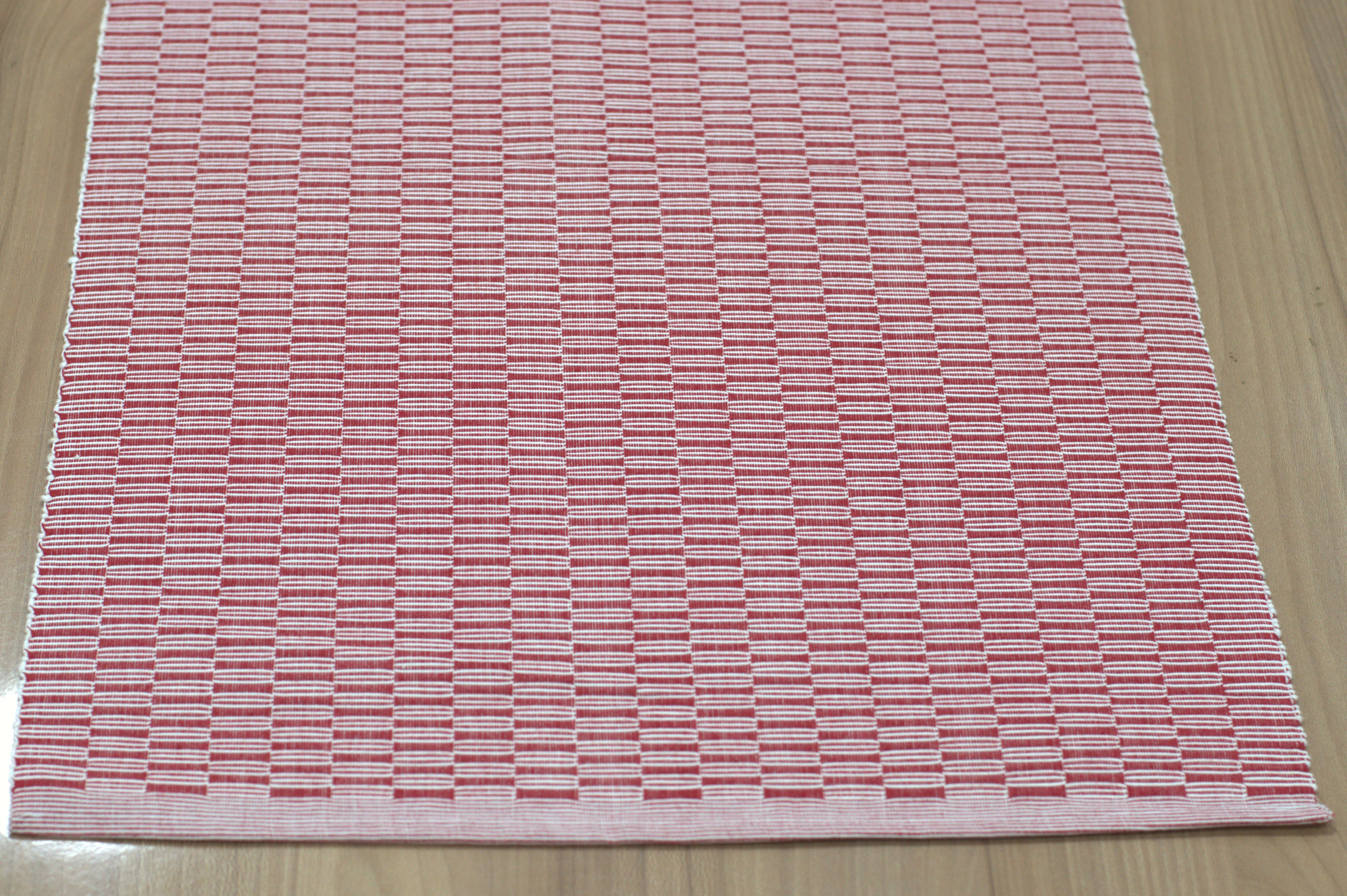 Handwoven Red Textured Table Runner - 135 × 40 cm - View 2 - Nushio