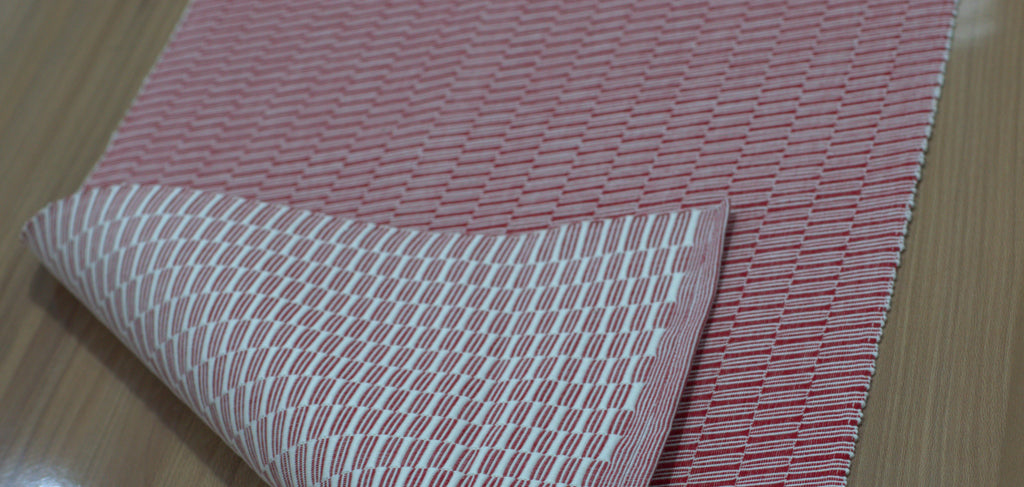 Handwoven Red Textured Table Runner - 135 × 40 cm - View 3 - Nushio