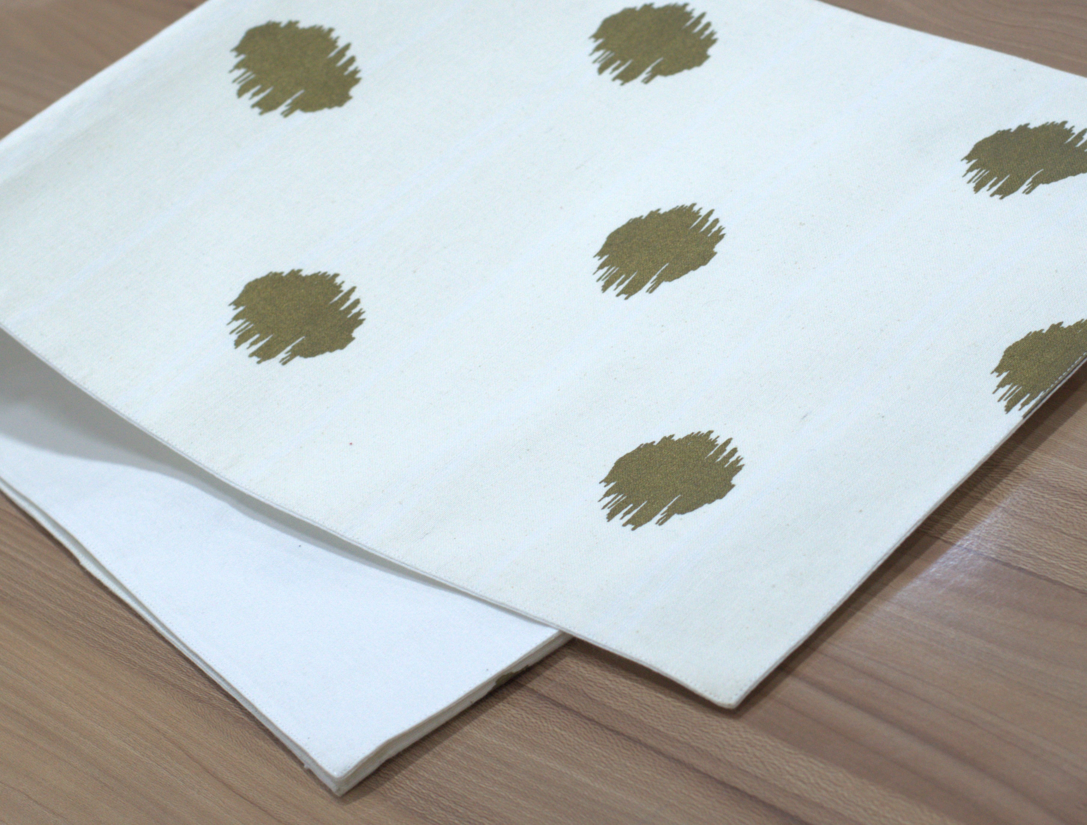 Olive Dot Table Runner - Off-White Cotton (180 x 30 cm) - View 2 - Cotton - Nushio