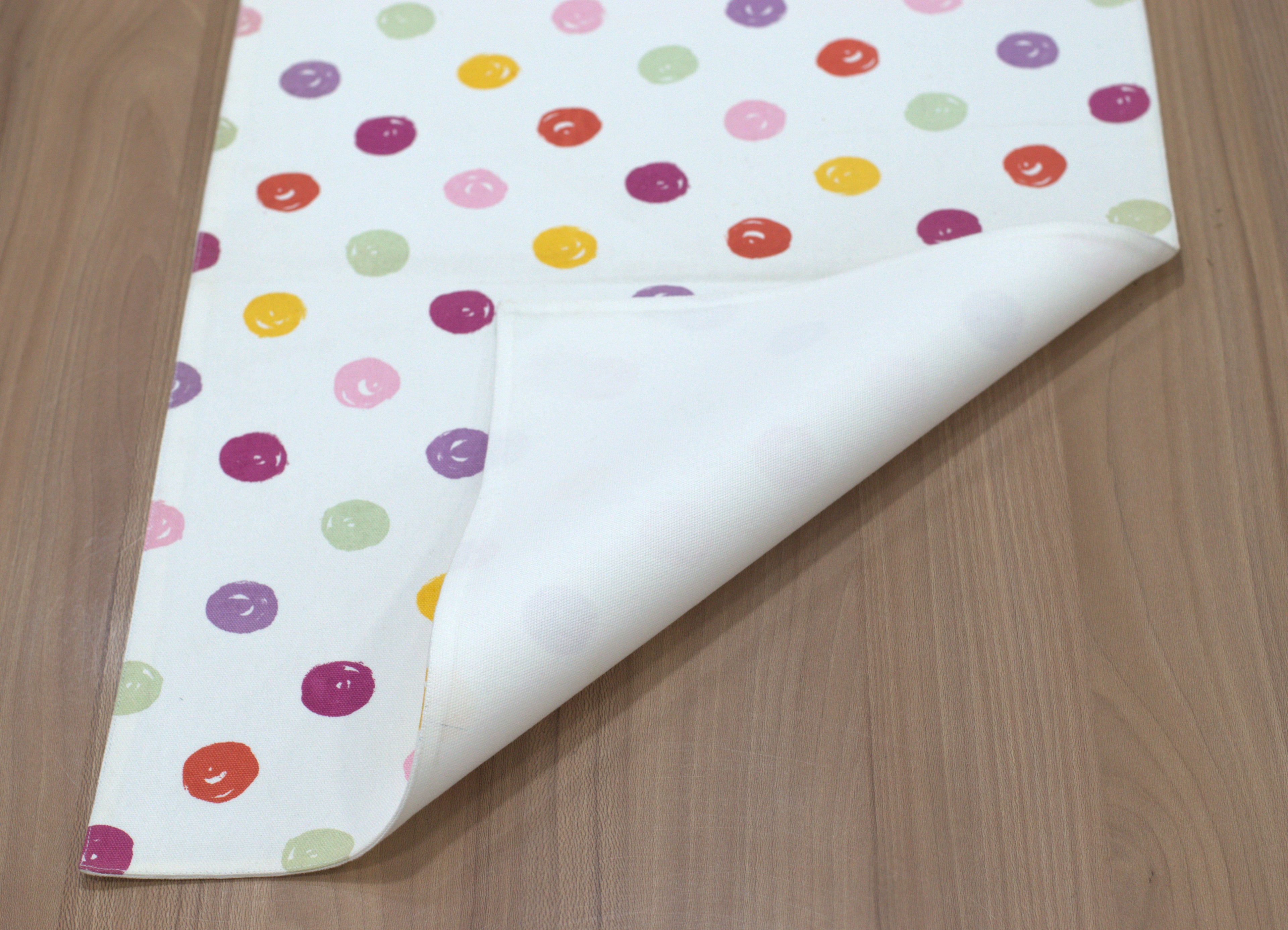 Multicolor Polka Dot Table Runner – 120 x 40 cm | Modern & Playful Dining Decor - View 3 - Nushio