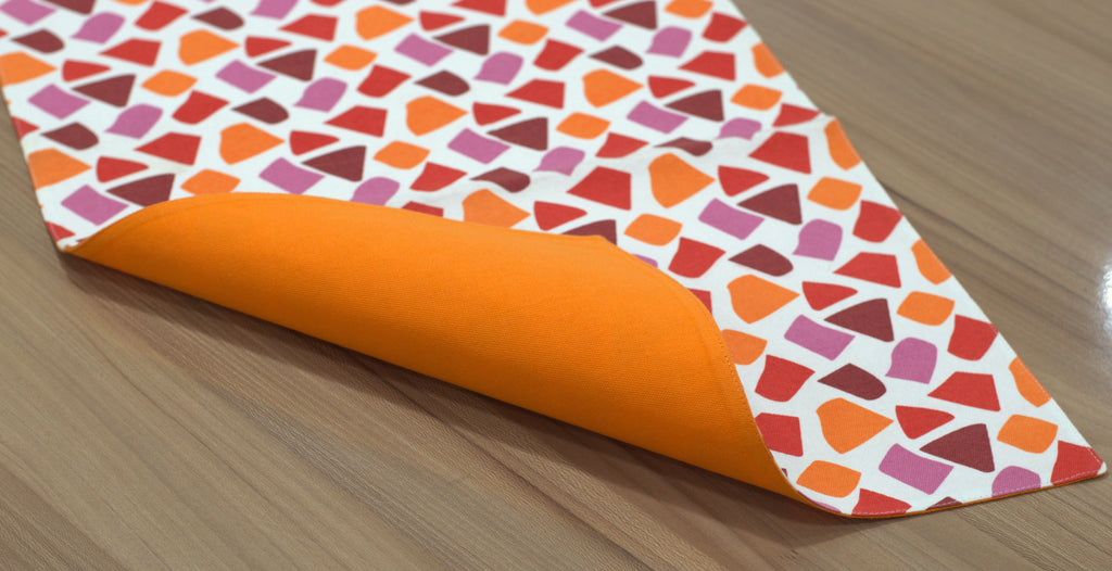 Modern Geometric Printed Table Runner – 120 × 40 cm - View 3 - Printed - Nushio