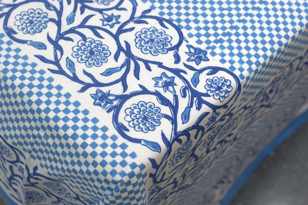 Blue Floral Printed Super King Size Bedsheet with 2 Pillow Covers - View 2 - Floral Printed - Nushio