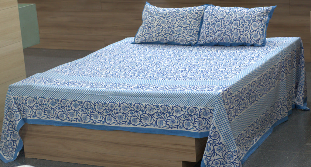 Blue Floral Printed Super King Size Bedsheet with 2 Pillow Covers | Nushio