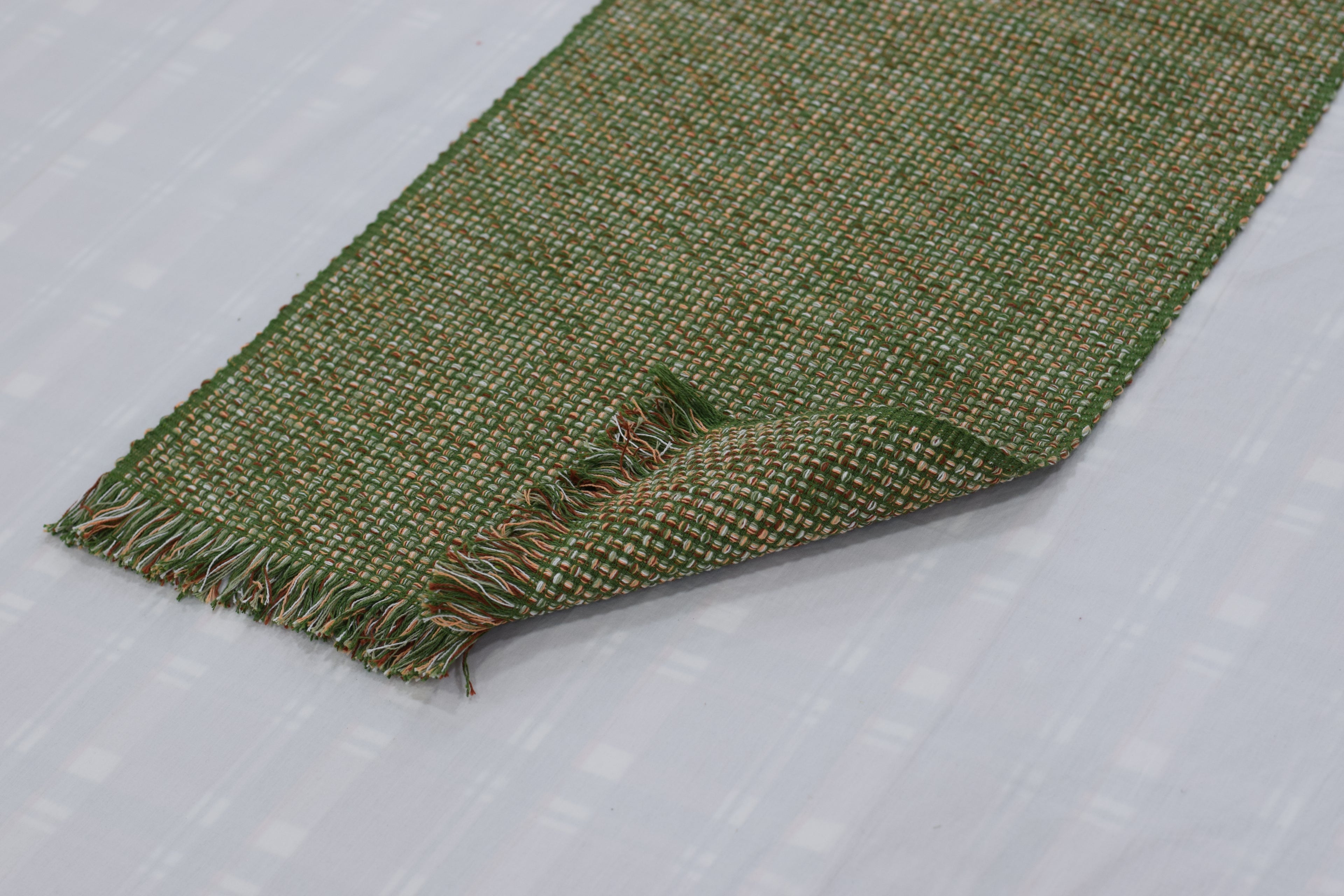 Green Handwoven Table Runner with Tassels - 215 x 40 cm - View 3 - Nushio
