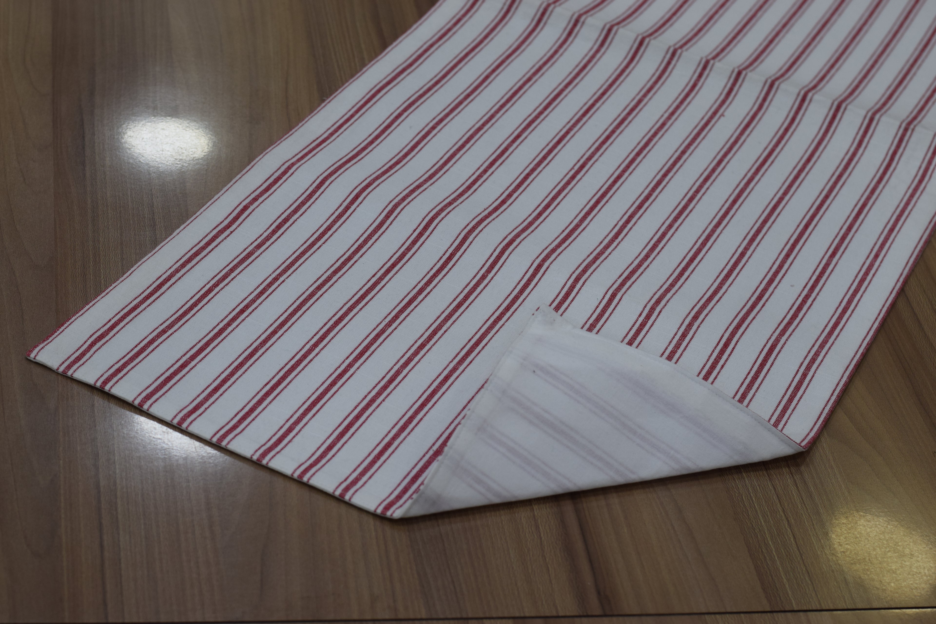 Red & White Striped Cotton Table Runner – 225 cm x 40 cm