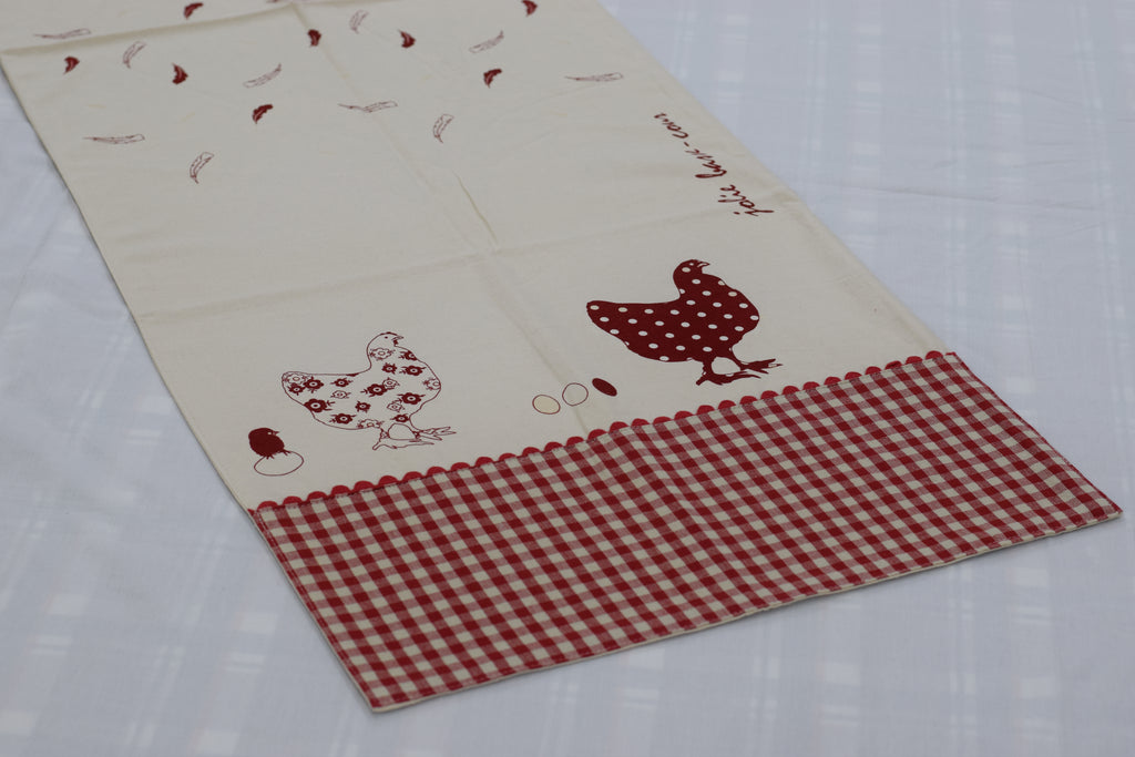 Rustic Red Gingham & Chicken Print Cotton Table Runner – 150 x 45 cm