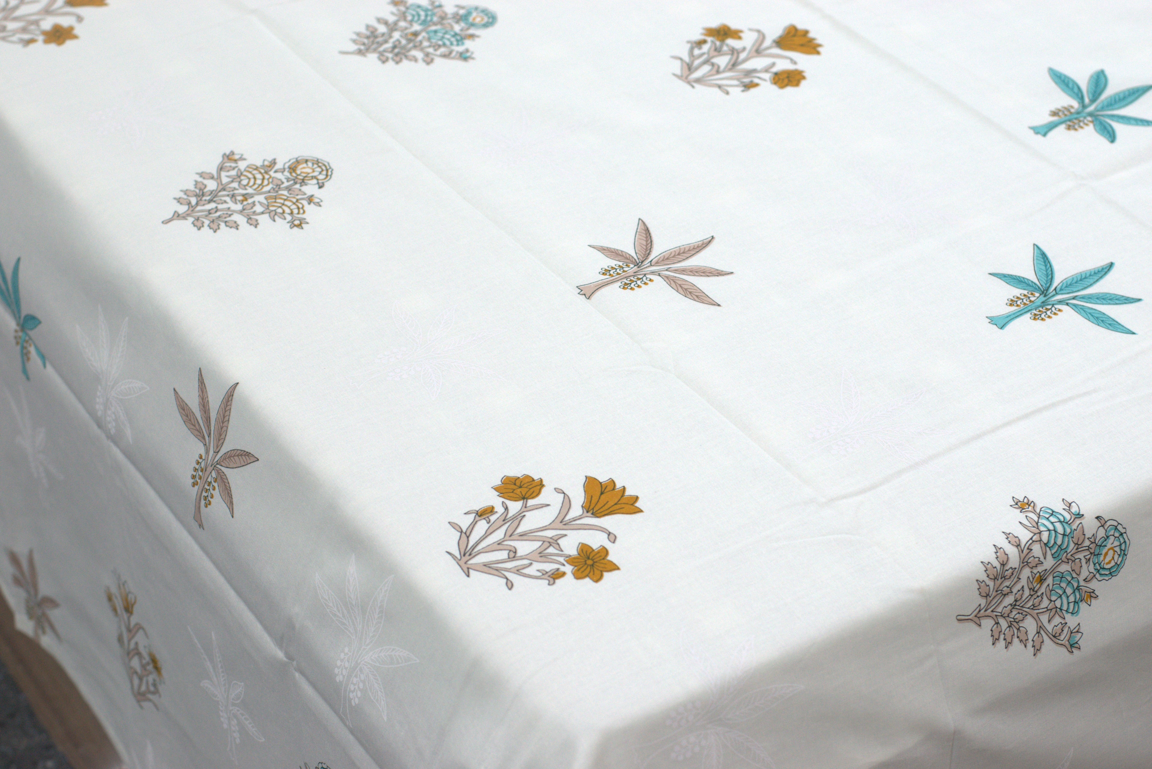 Off White Floral Print Queen Size Bedsheet with Pillow Covers - View 3 - Floral - Nushio