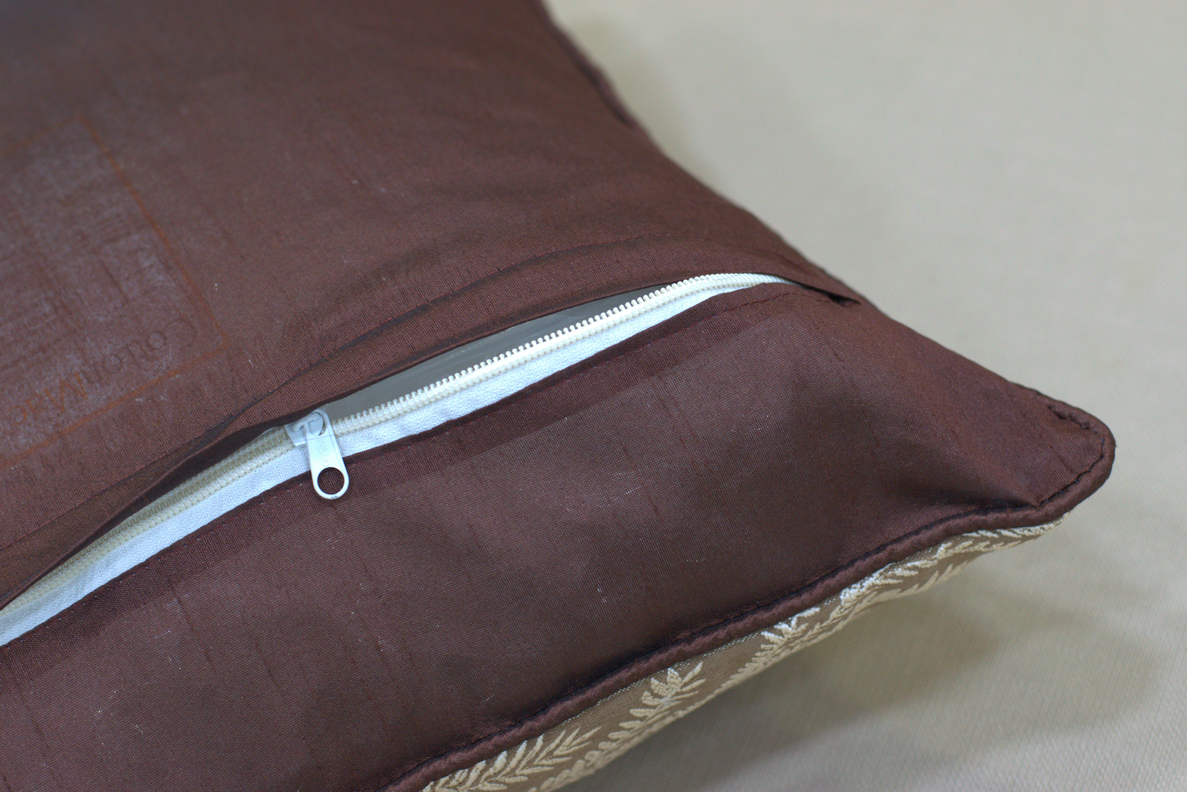 Set of 5 Decorative Cushion Covers 16x16 Inch – Brown and Beige Leaf Pattern Throw Pillow Covers