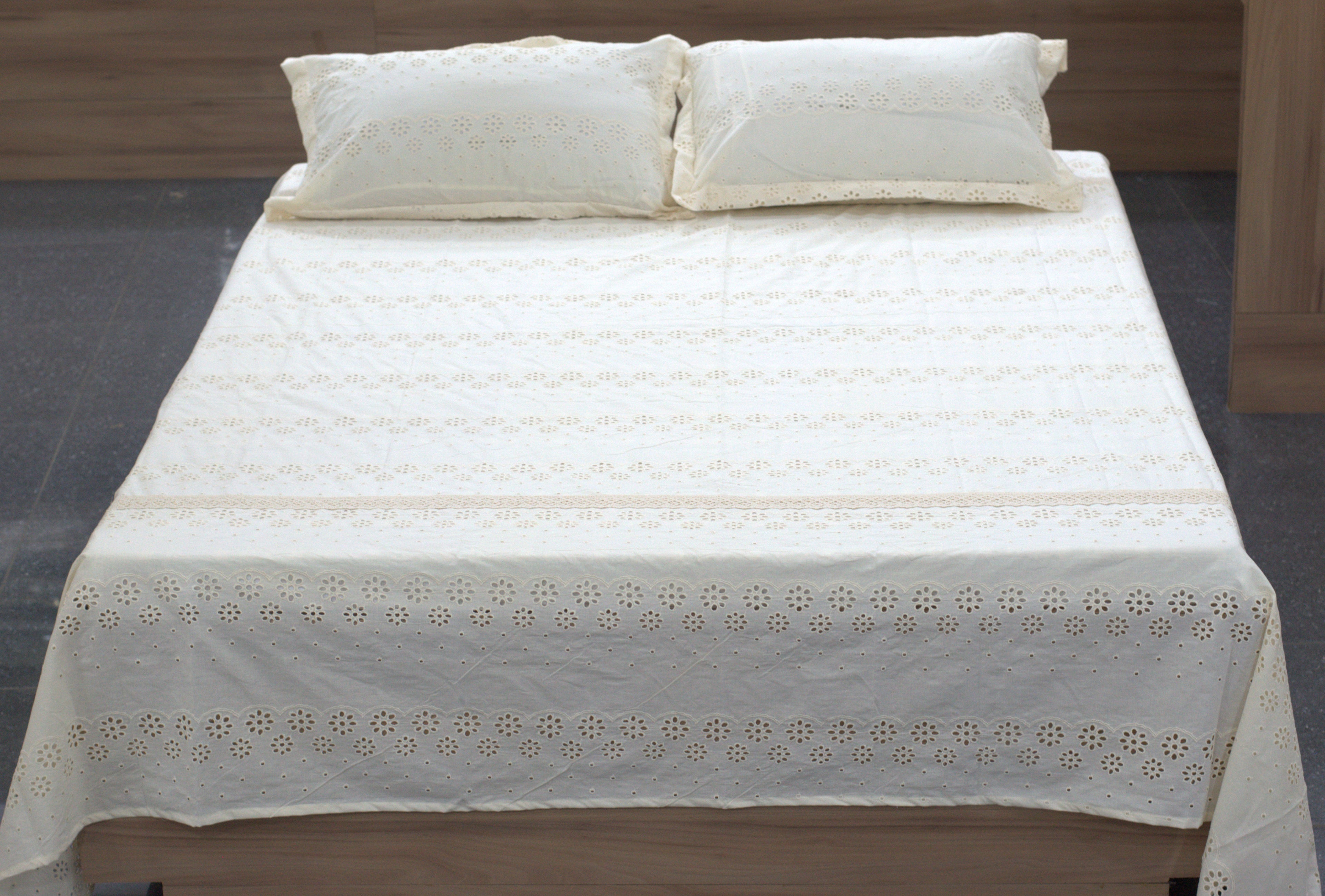 Elegant King Size Cotton Bedspread with Floral Cutwork & Lace Border – Off White | Nushio