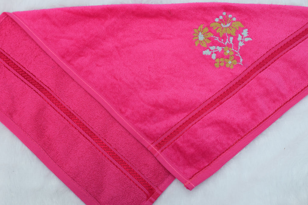 Luxury Turkish Embroidered Hand Towel – Soft Cotton, Floral Design - View 3 - Cotton Floral Embroidered - Nushio
