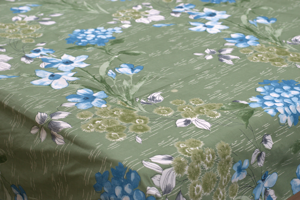 Soft Feel Floral Blend Bed Sheet Set (225 x 250 cm) – Green & Blue Print with Pillow Covers