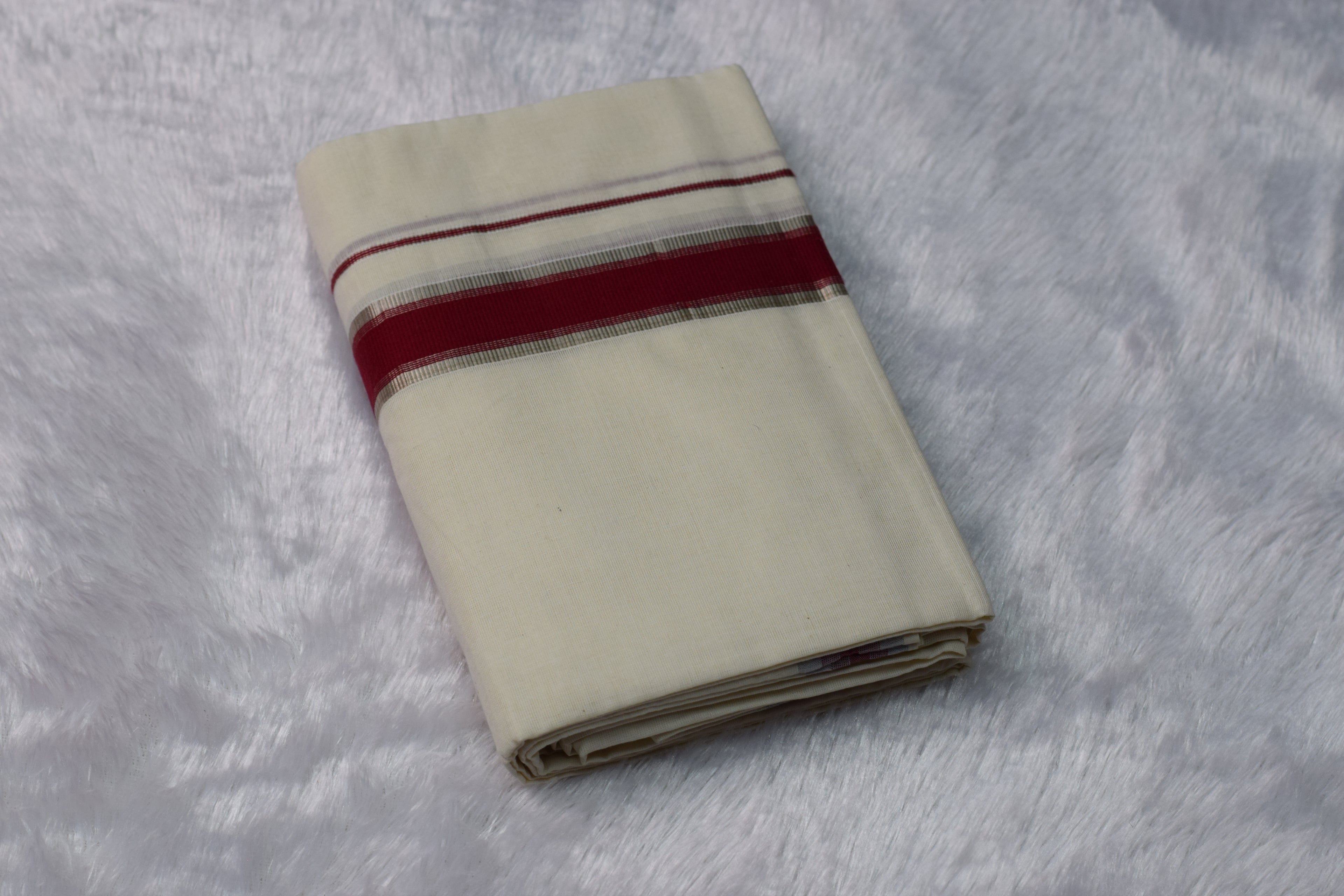 Off-White set mundu with Gold Zari Border & Red Design - View 2 - Nushio