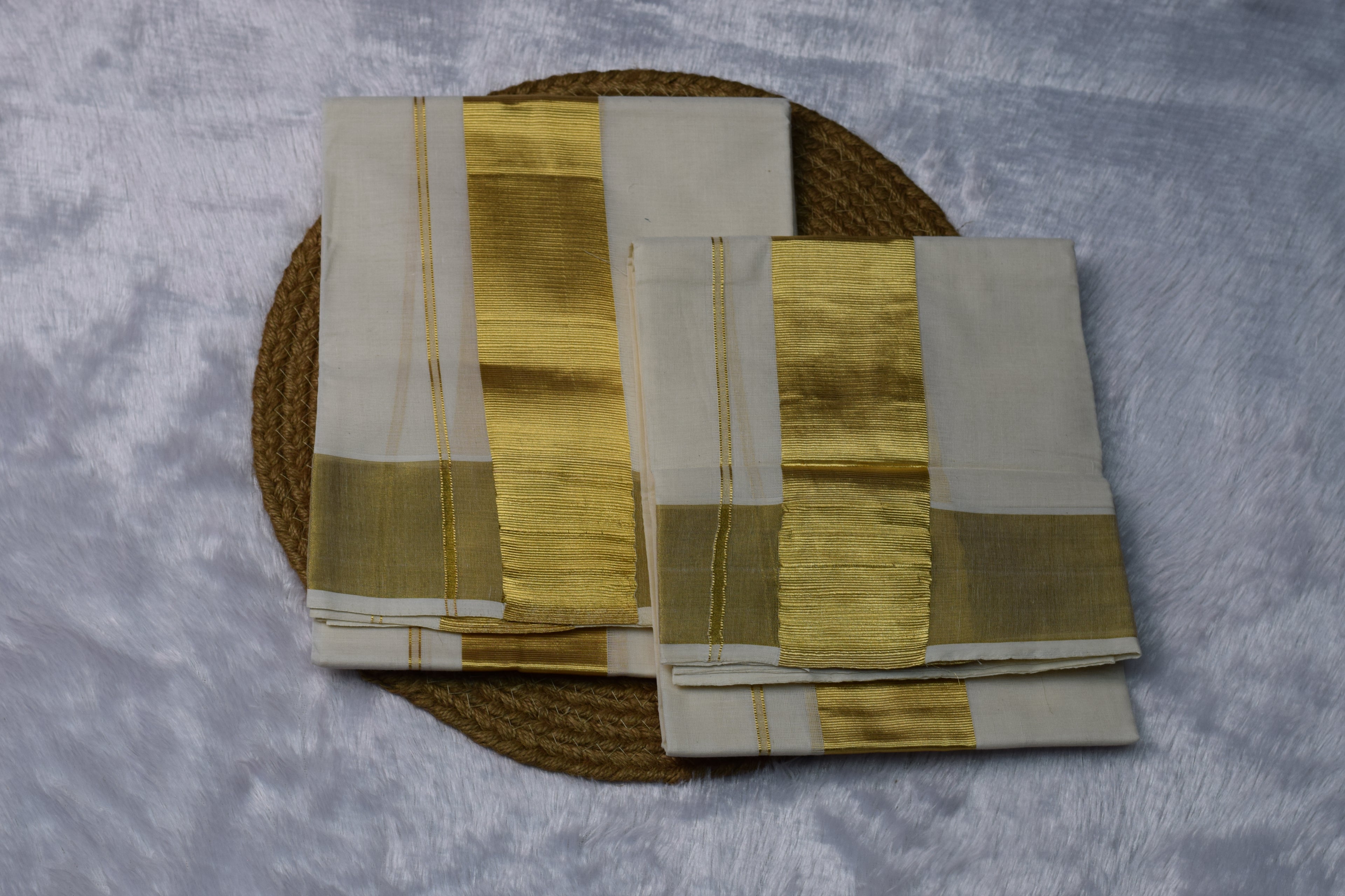 Off-White Cotton set mundu with Traditional Golden Kasavu Border