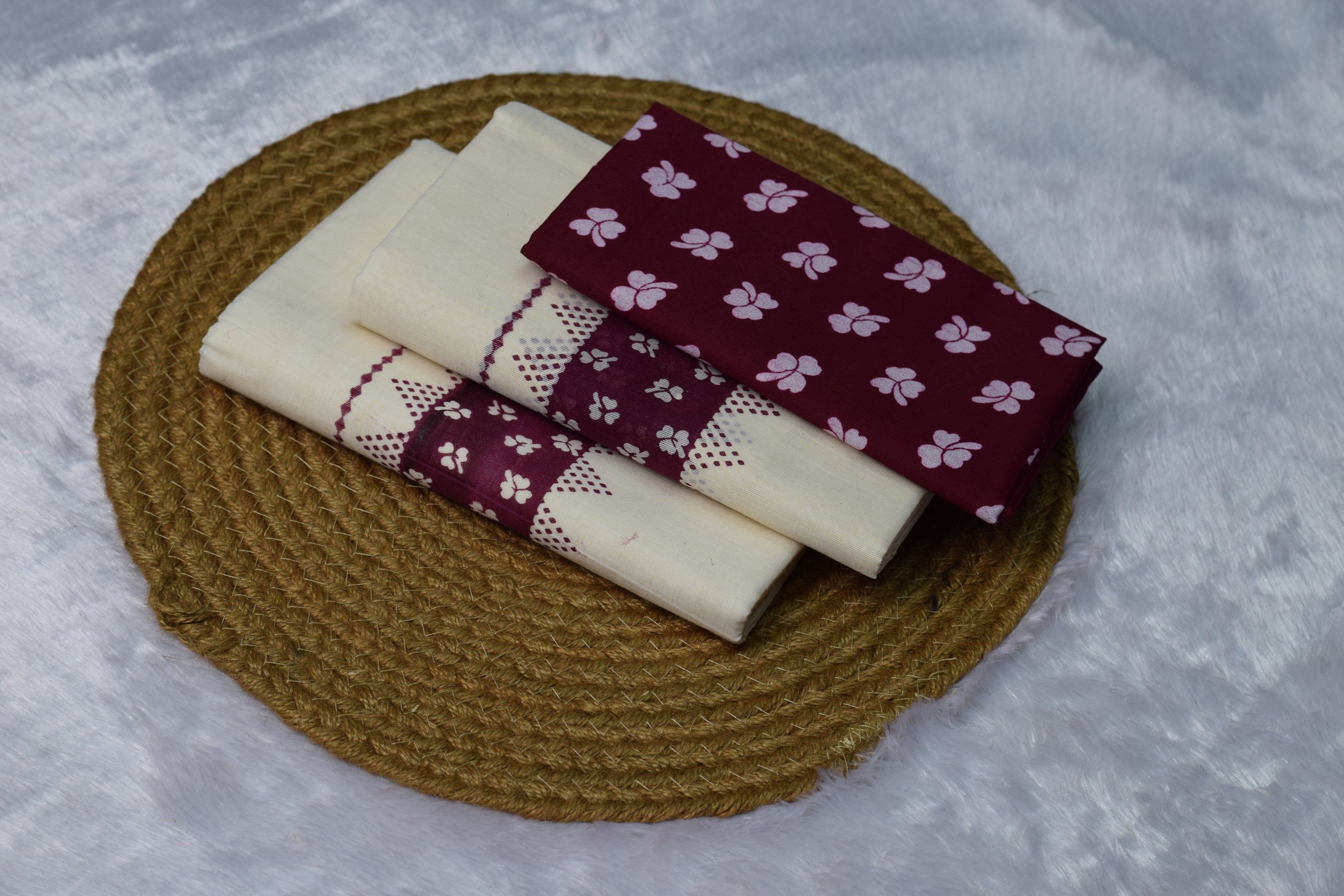 Cream & Maroon Printed Cotton set mundu with blouse- Contrast Blouse Piece - View 3 - Cotton Printed - Nushio