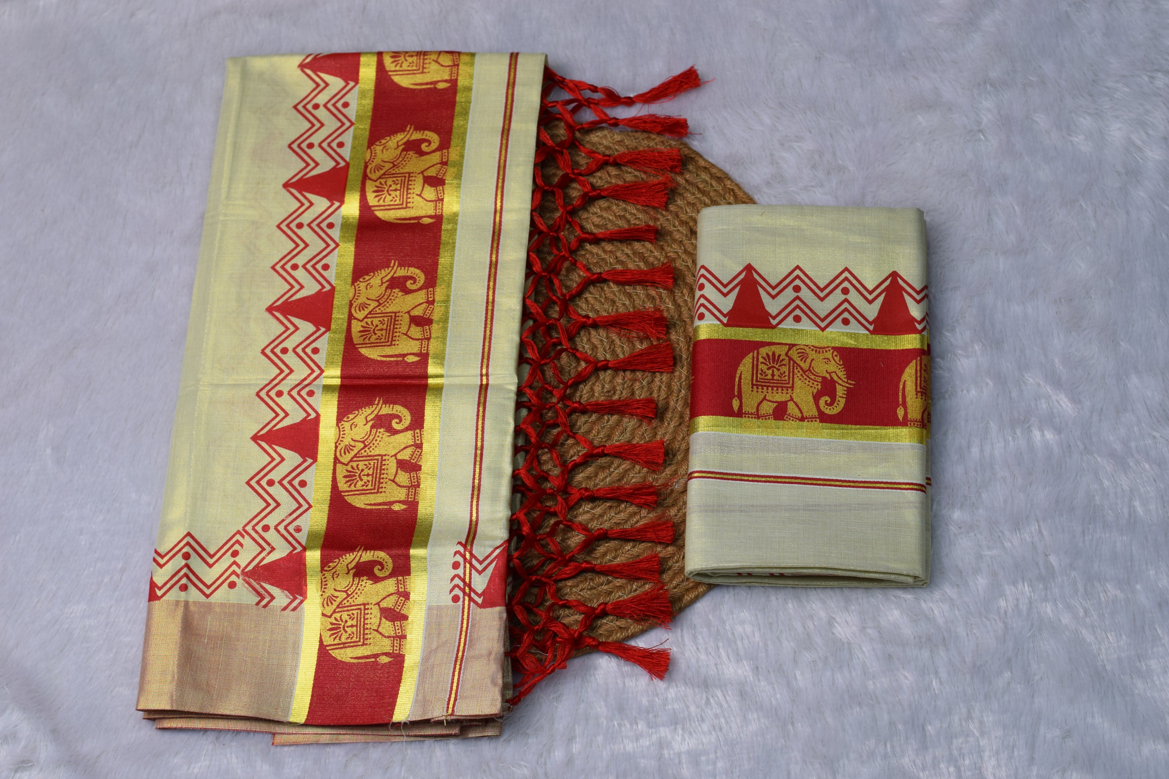 Kerala Kasavu Set Mundu with Red Elephant Border & Tassel Design - View 2 - Nushio