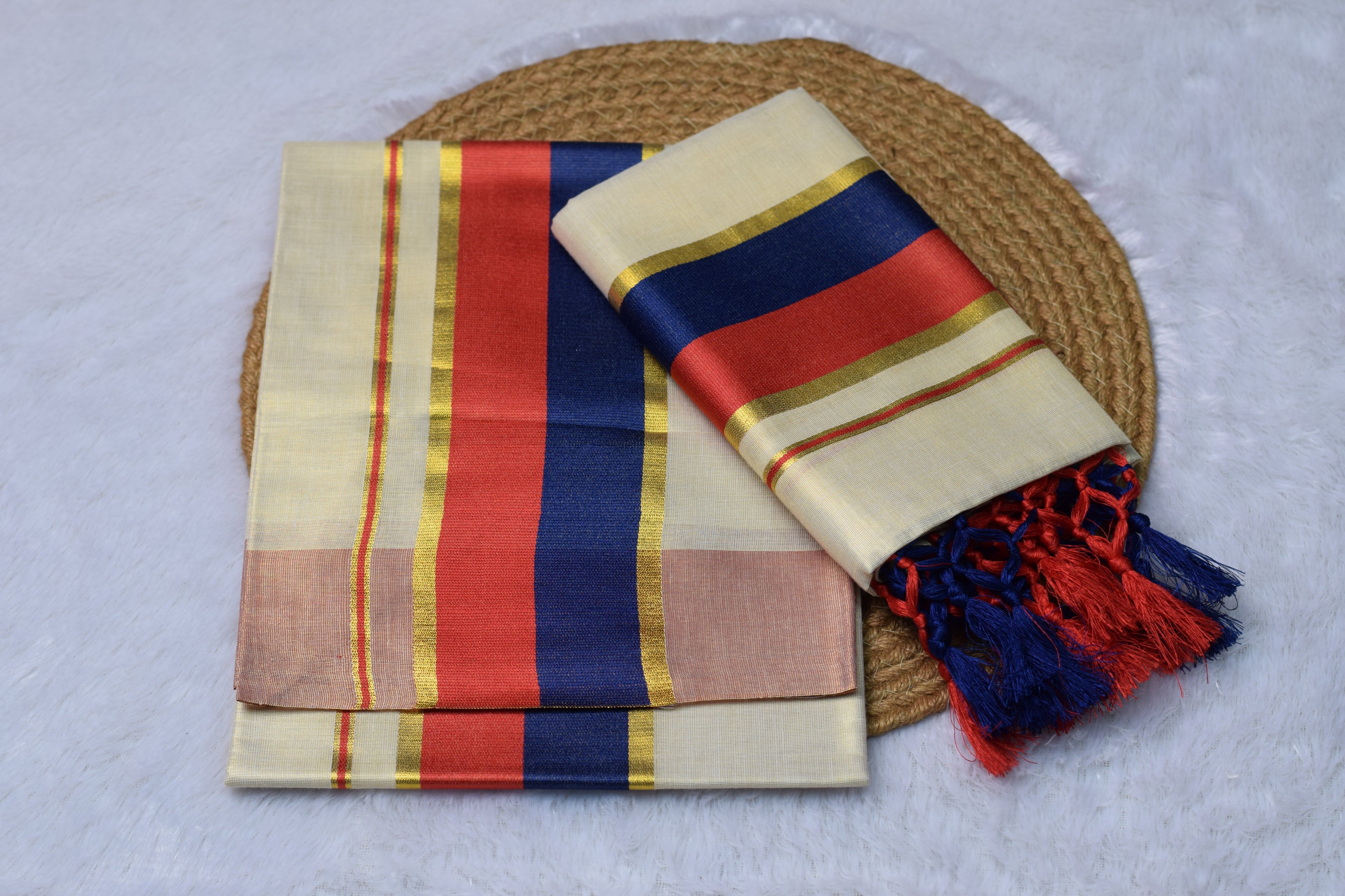 Kerala Kasavu Set Mundu with Red & Navy Blue Border and Tassels - View 3 - Nushio