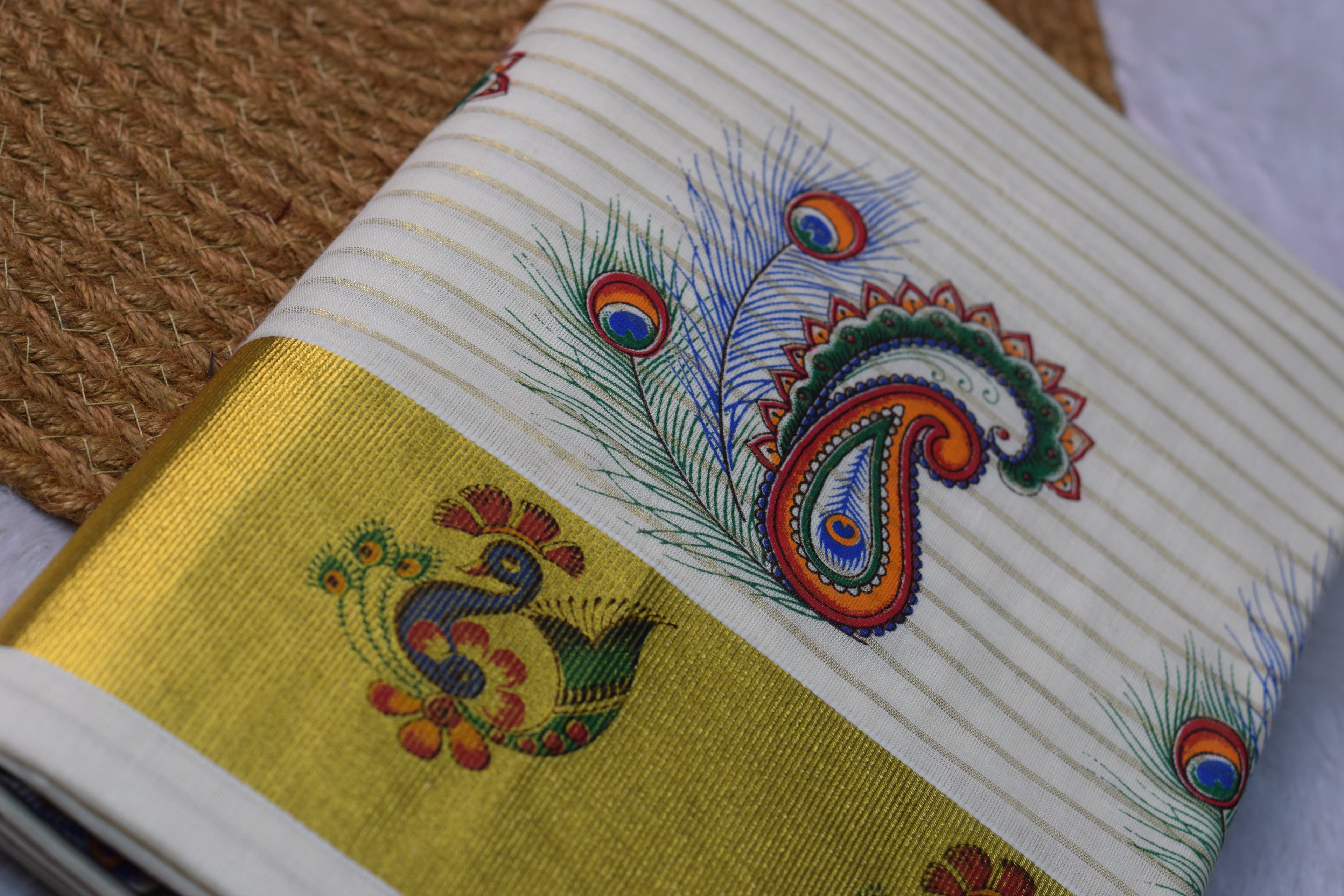 Kerala Kasavu Set Saree with Peacock & Paisley Design - View 3 - Nushio