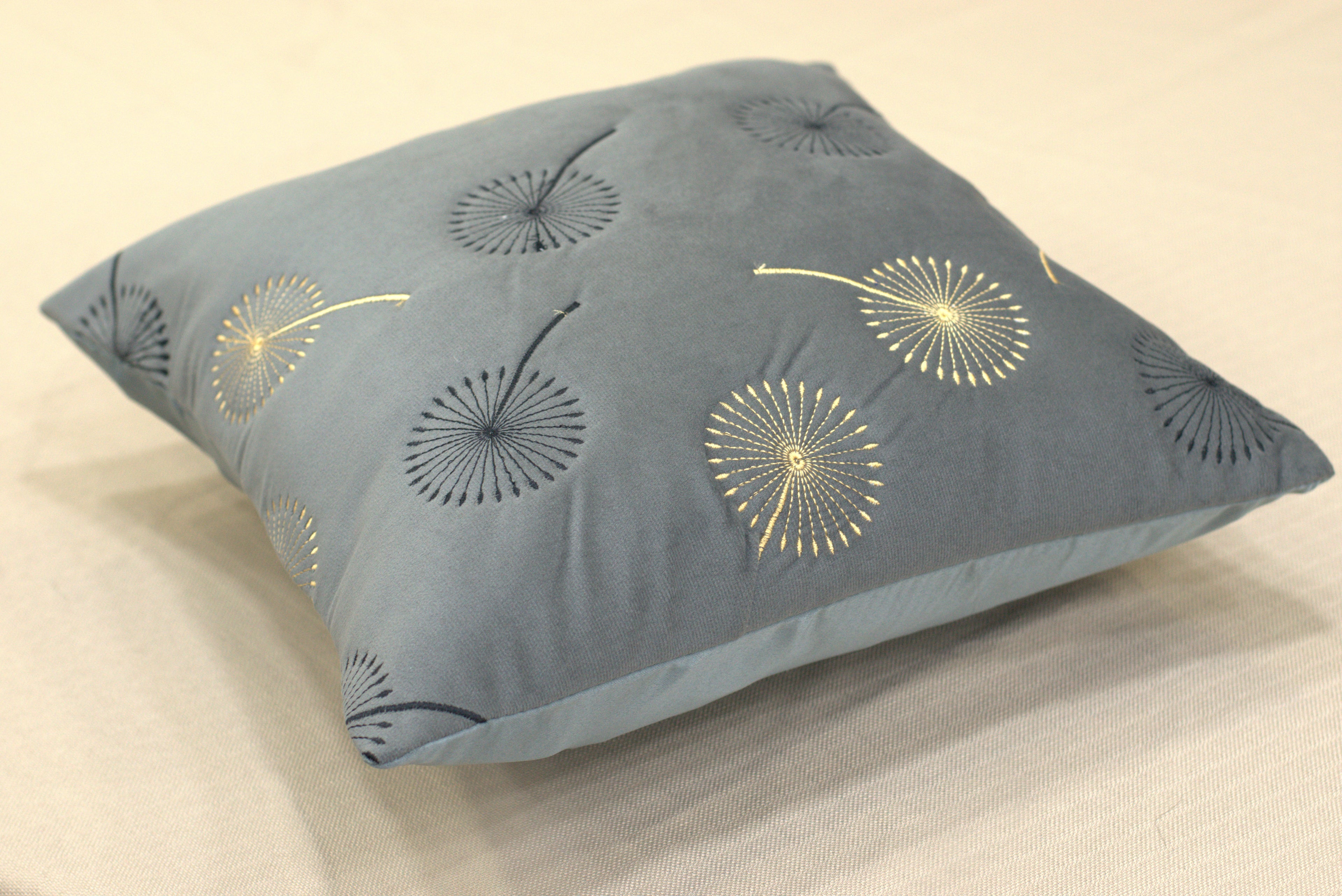 Set of 5 Elegant 16x16 Inch Cushion Covers with Modern Dandelion Print – Soft &Stylish Home Décor