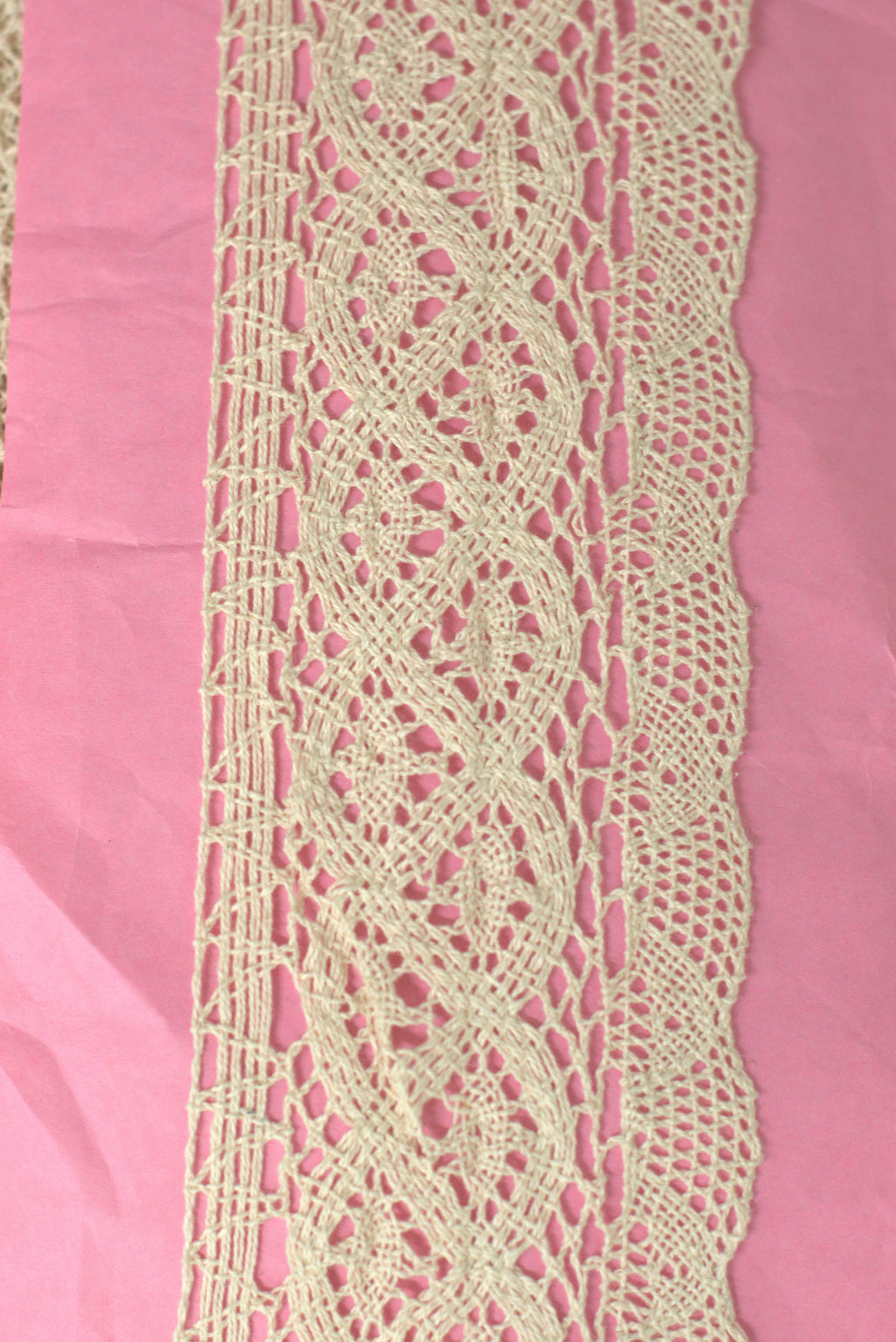 White/Beige Floral Lace Trim - 8 cm Width - 10M / 20M Roll