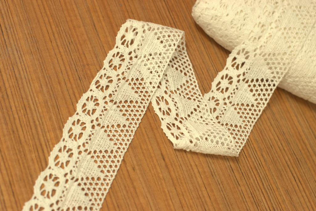 White/Beige Cotton Lace Trim - 6 cm Width - 10m / 20m Length
