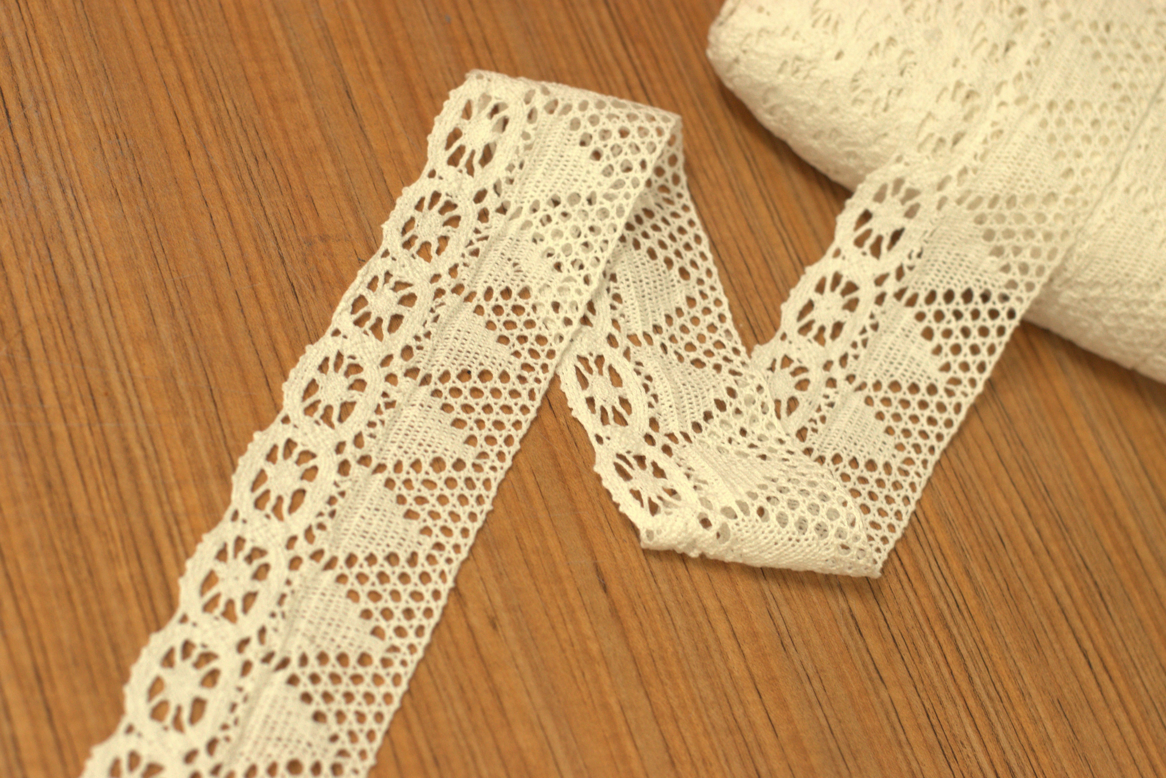 White/Beige Cotton Lace Trim - 6 cm Width - 10m / 20m Length