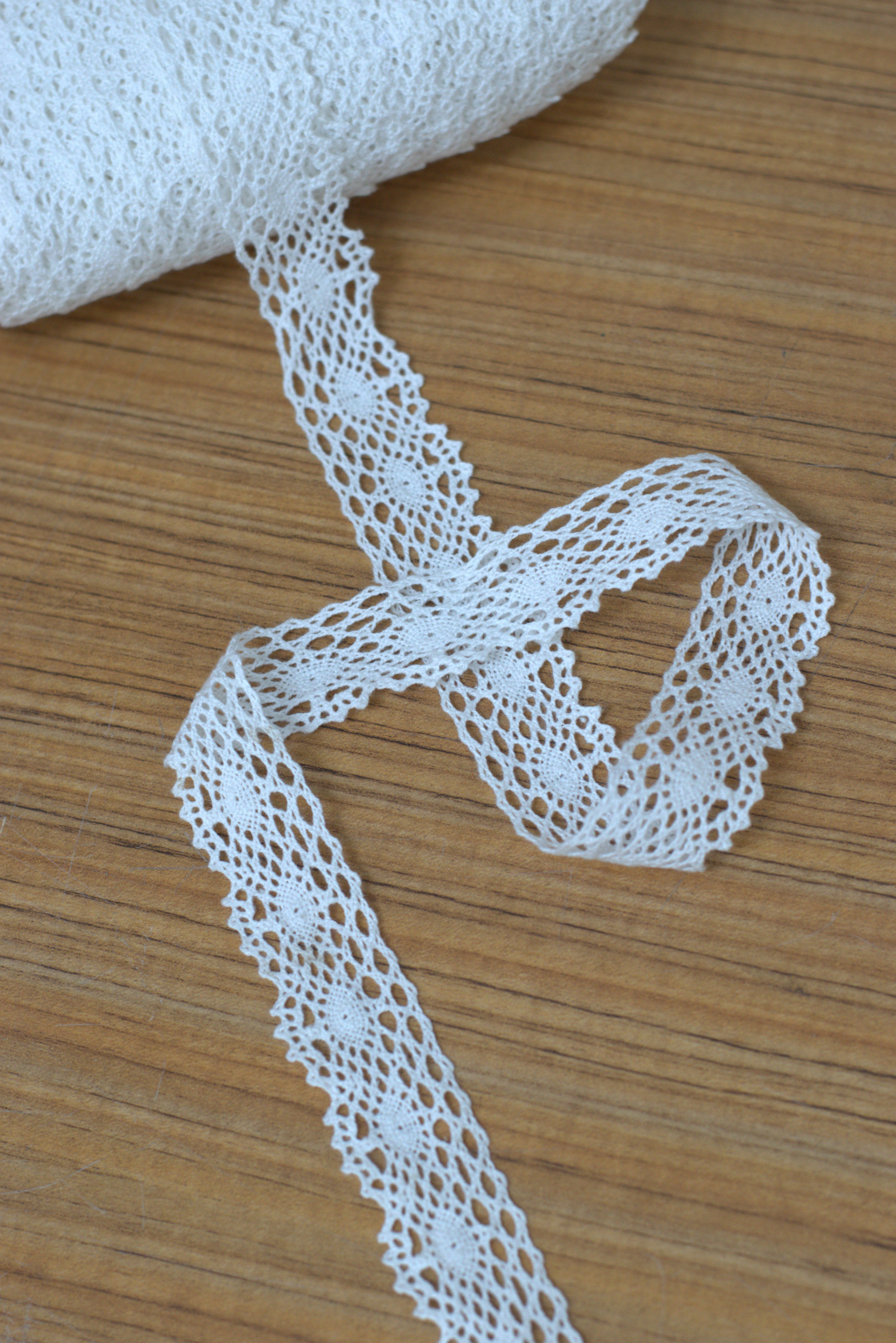 White/Beige Lace Trim - 3 cm Width - 10m & 20m Length