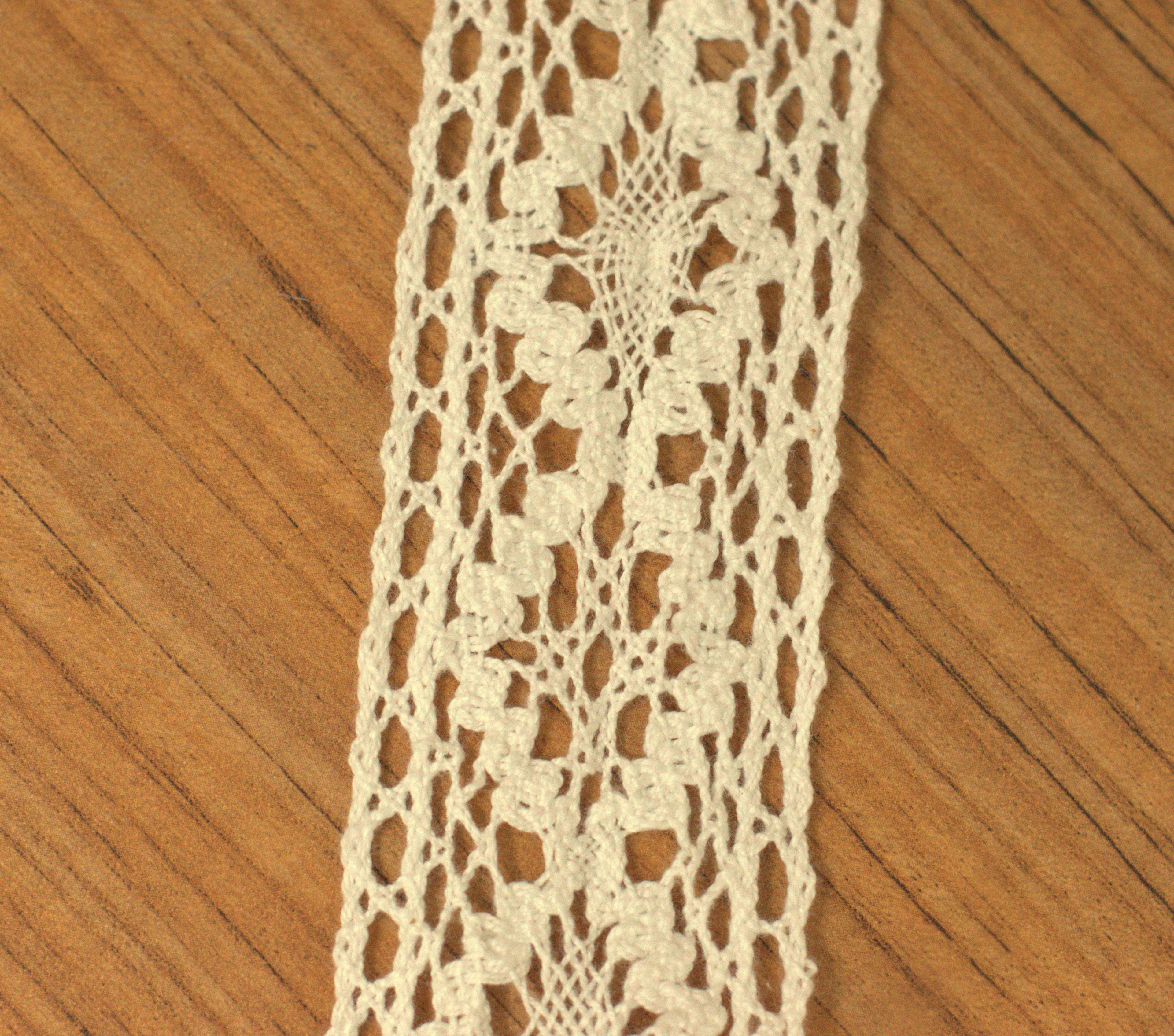 Vintage-Style Floral Cotton Lace Trim – 4.5cm Wide (10m or 20m Bundle)
