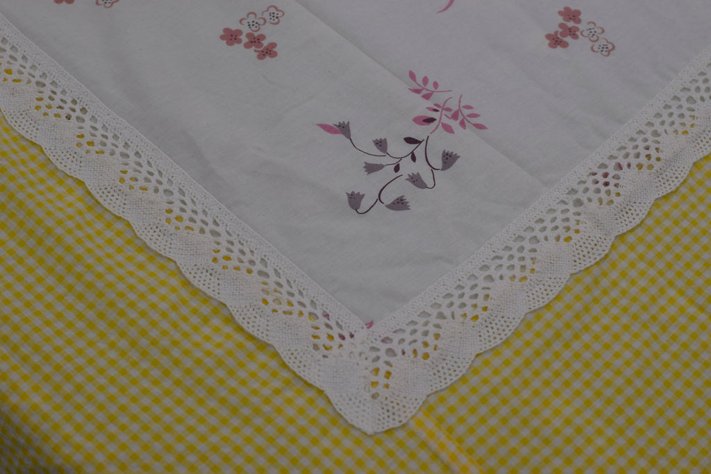 Yellow Gingham Floral Queen Size Bedspread Set (240 x 240 cm)