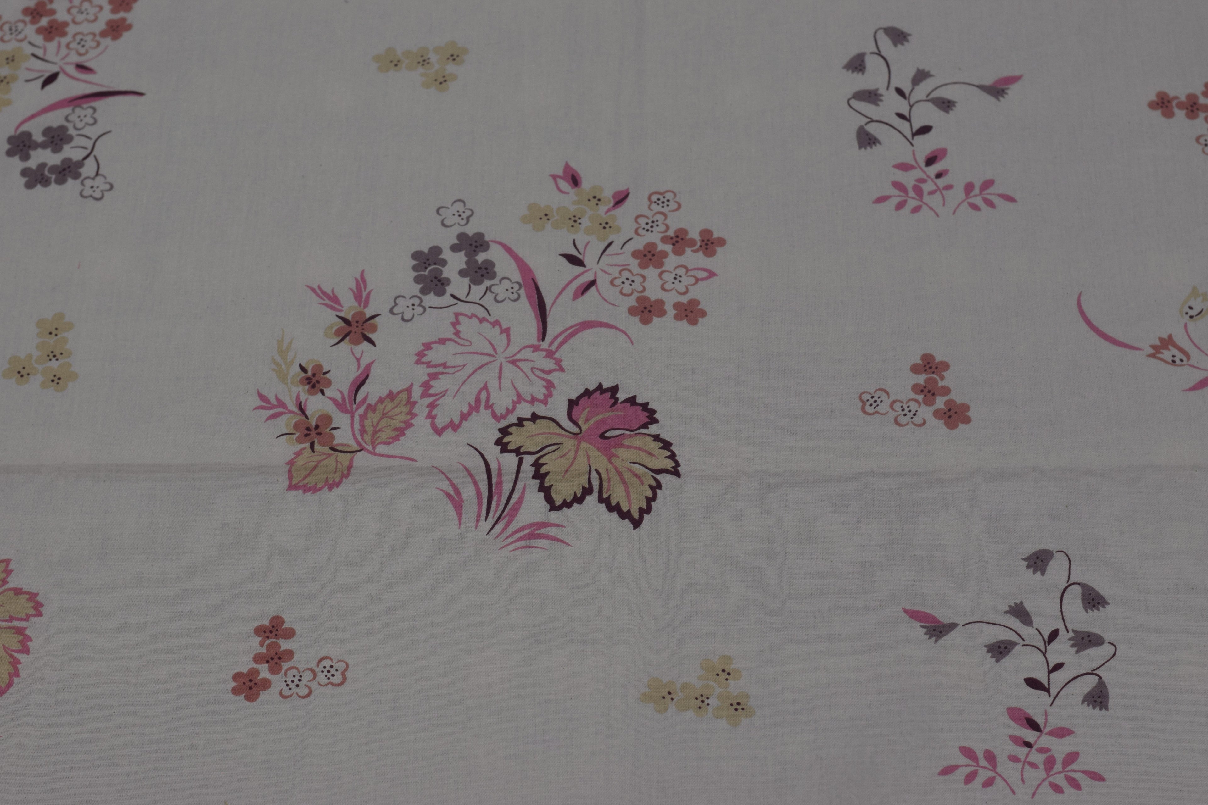 Elegant Floral King Size Bedspread with Pillow Covers (2.70 x 2.50 m) – Soft Cotton Blend in Yellow & White | Nushio