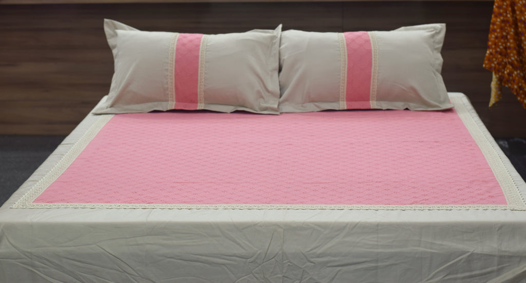 Elegant Pink & Beige Lace Border King Size Bedspread (2.80 x 2.50 m) | Nushio