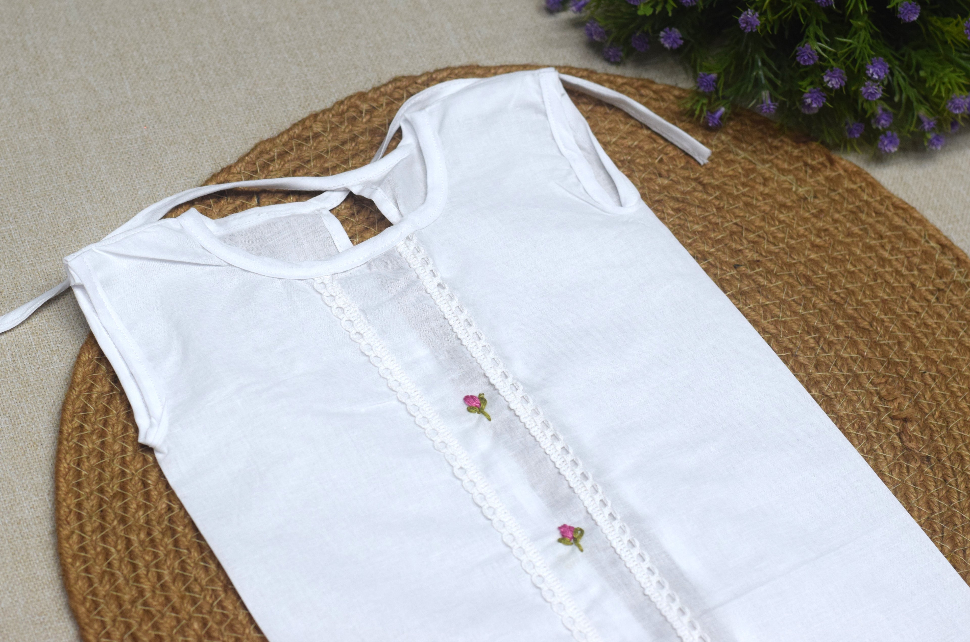 Kids Kerala Kettuduppu Blouse – White Cotton with Three Color Embroidery | Traditional Ethnic Wear