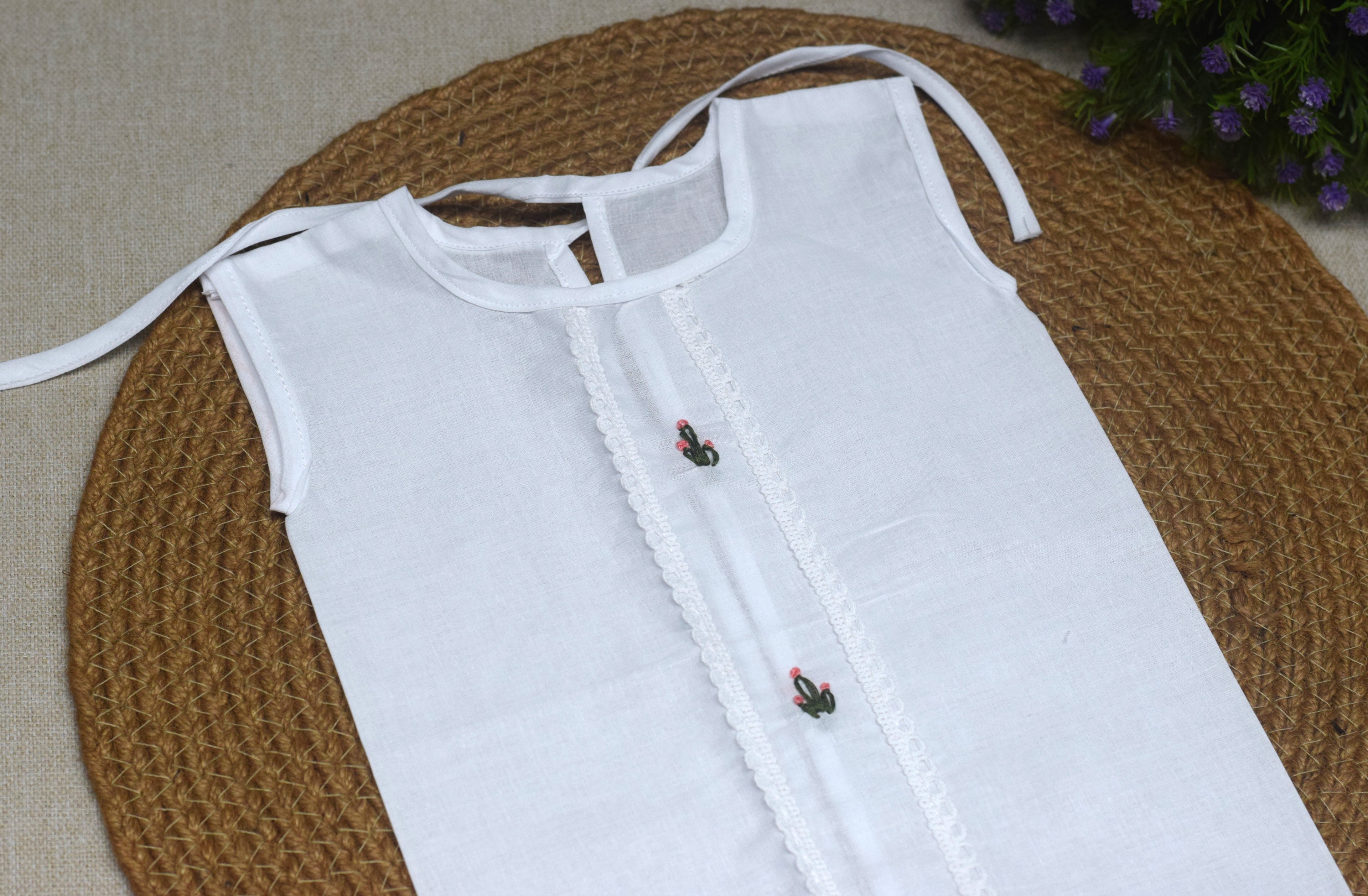 Kids Kerala Kettuduppu Blouse – White Cotton with Three Color Embroidery | Traditional Ethnic Wear