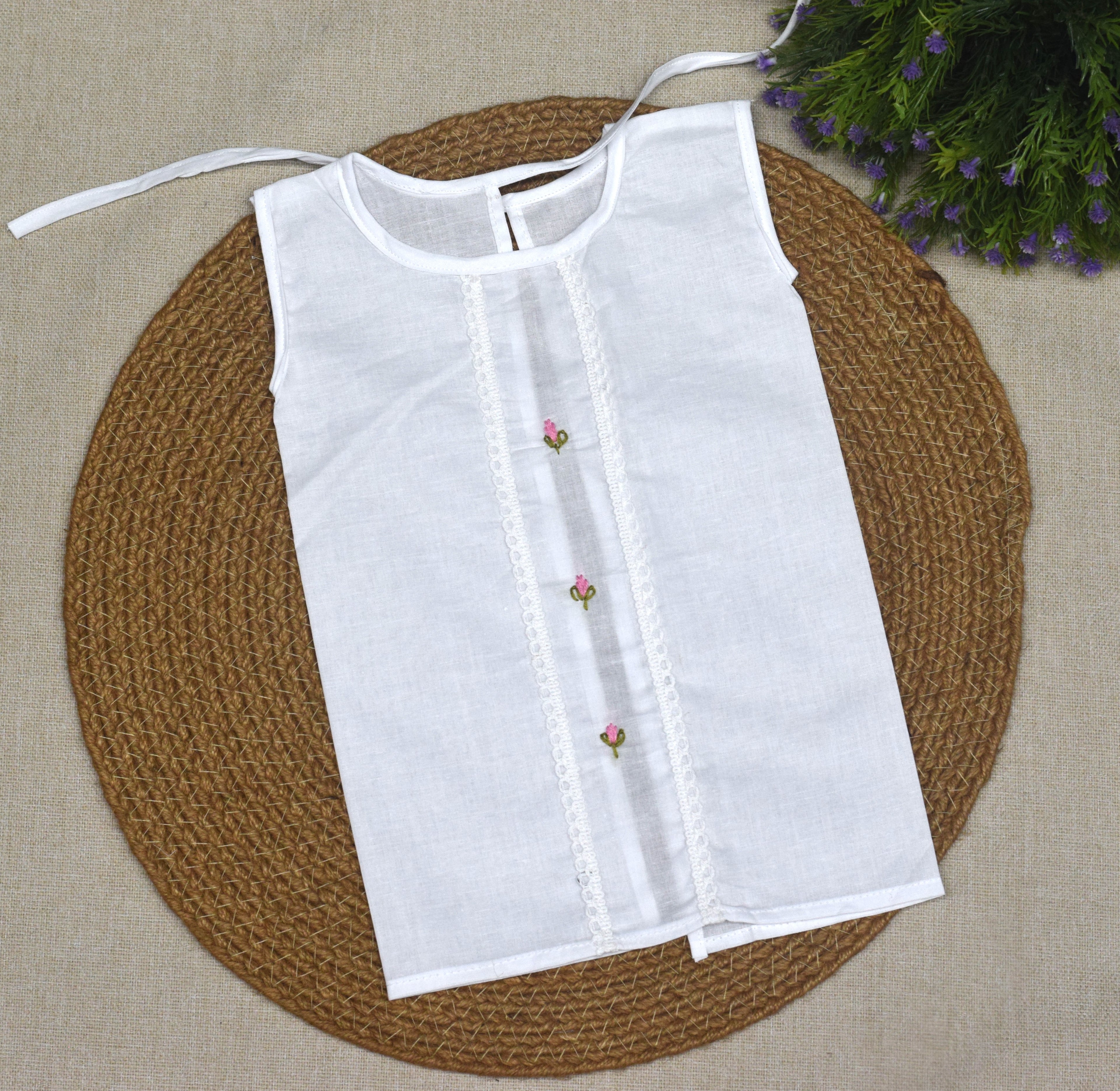 Kids Kerala Kettuduppu Blouse – Classic White with Floral Embroidery (3 Designs)